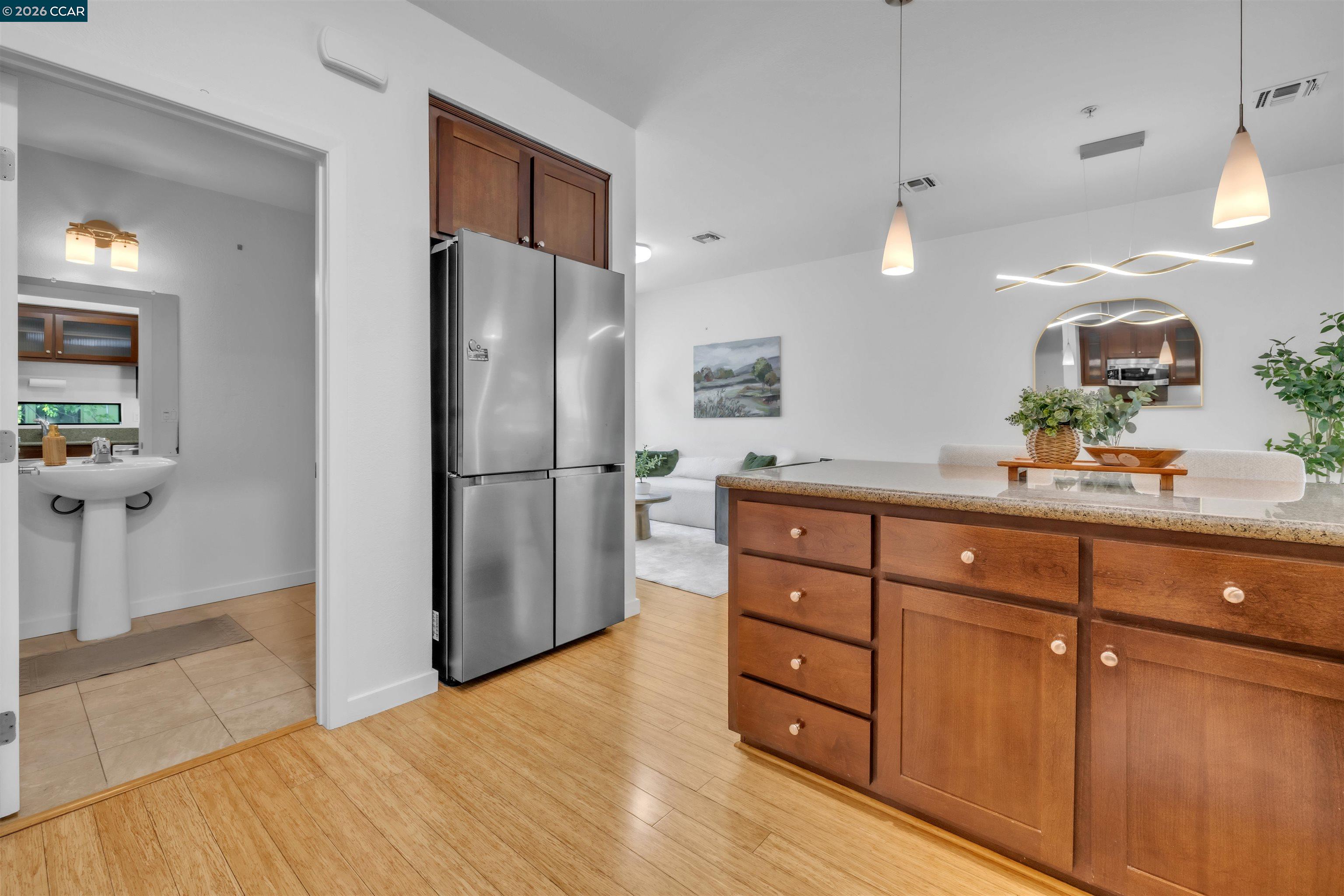 Photo #2: 41138897 Listing: Photo #2
