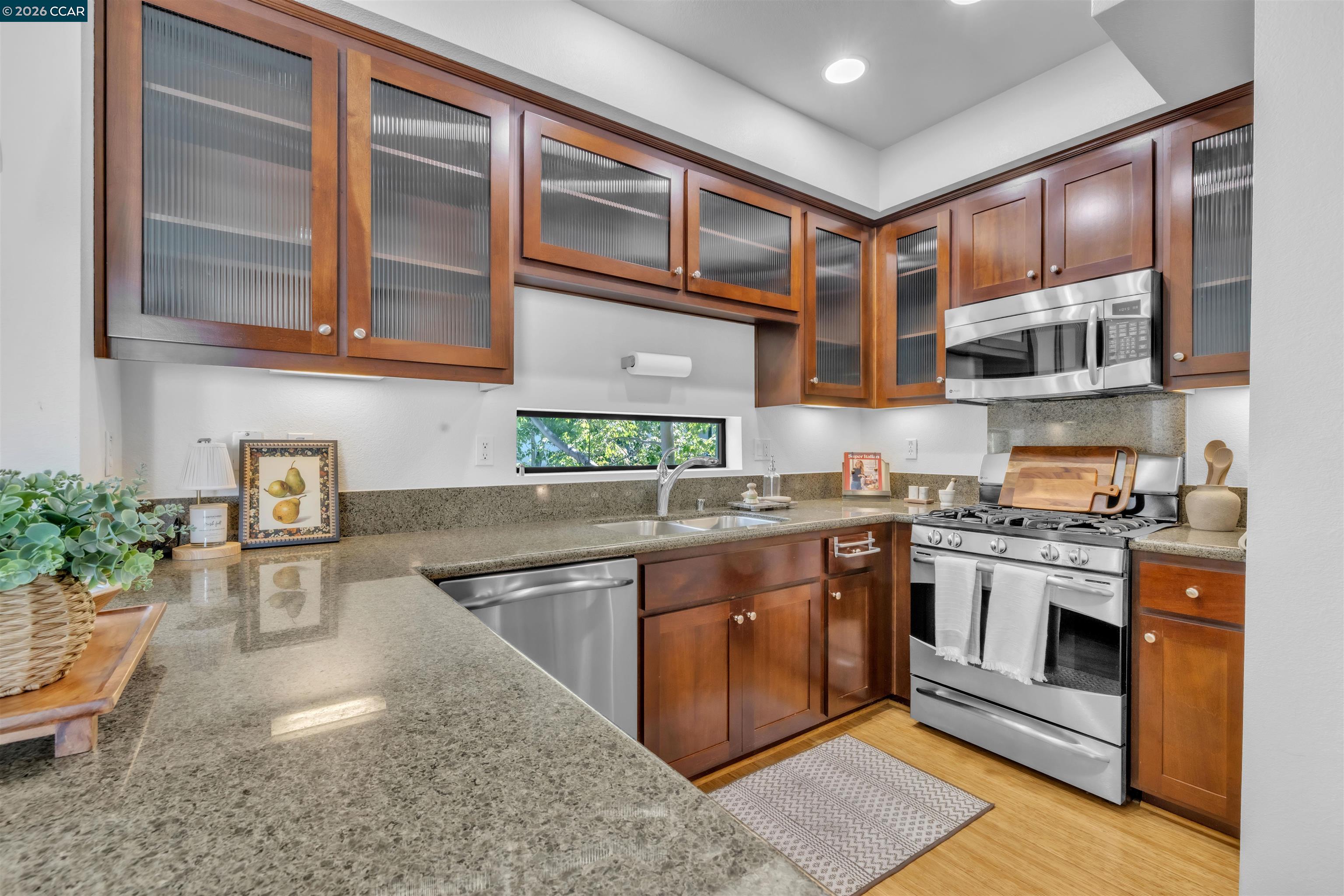 Photo #3: 41138897 Listing: Photo #3