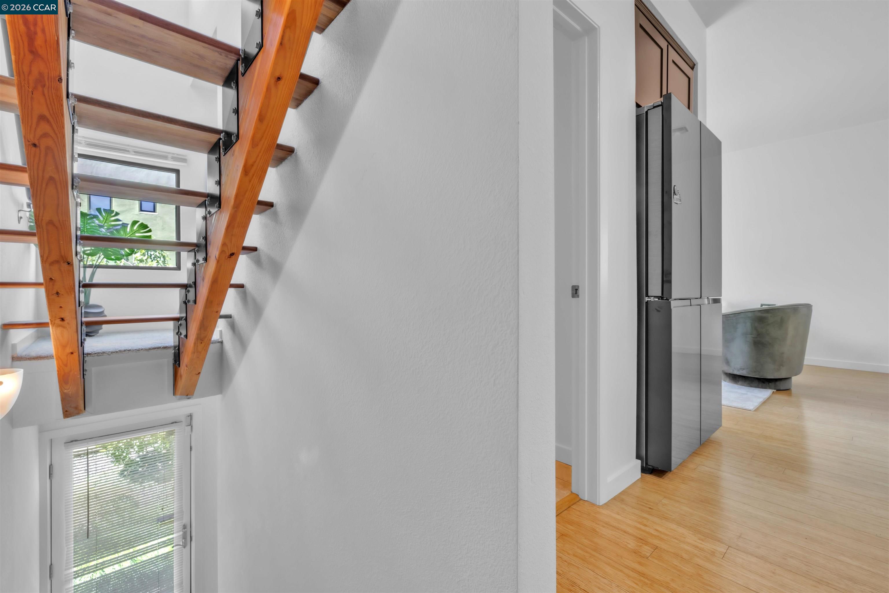 Photo #4: 41138897 Listing: Photo #4