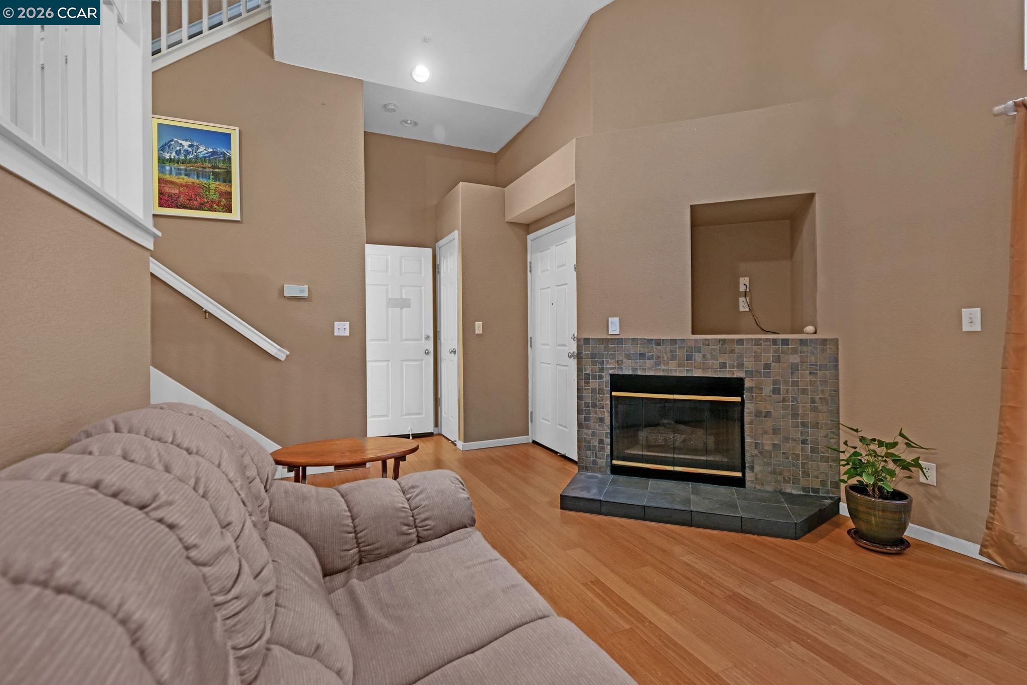 Photo #11: 41138899 Listing: Photo #11