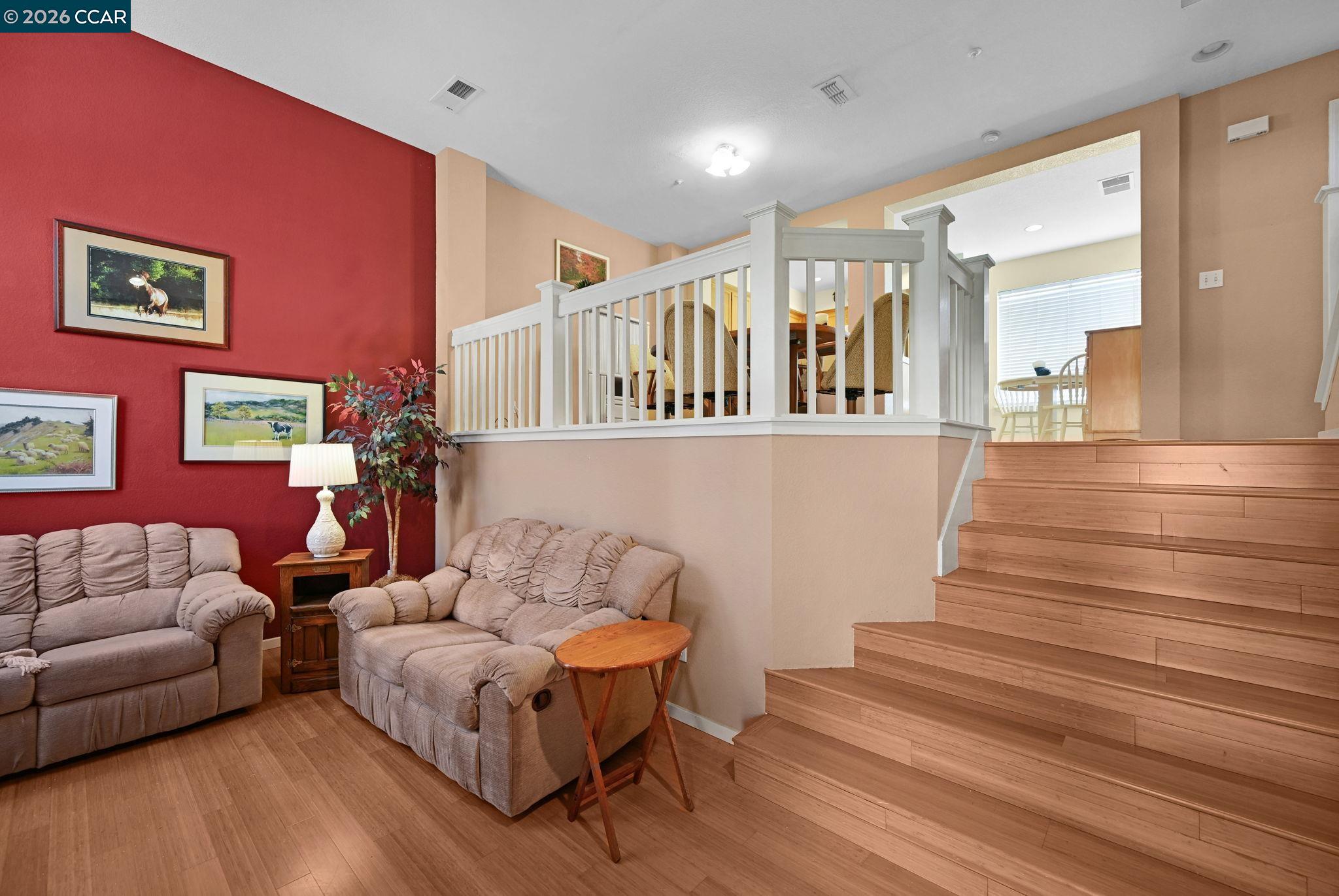 Photo #8: 41138899 Listing: Photo #8