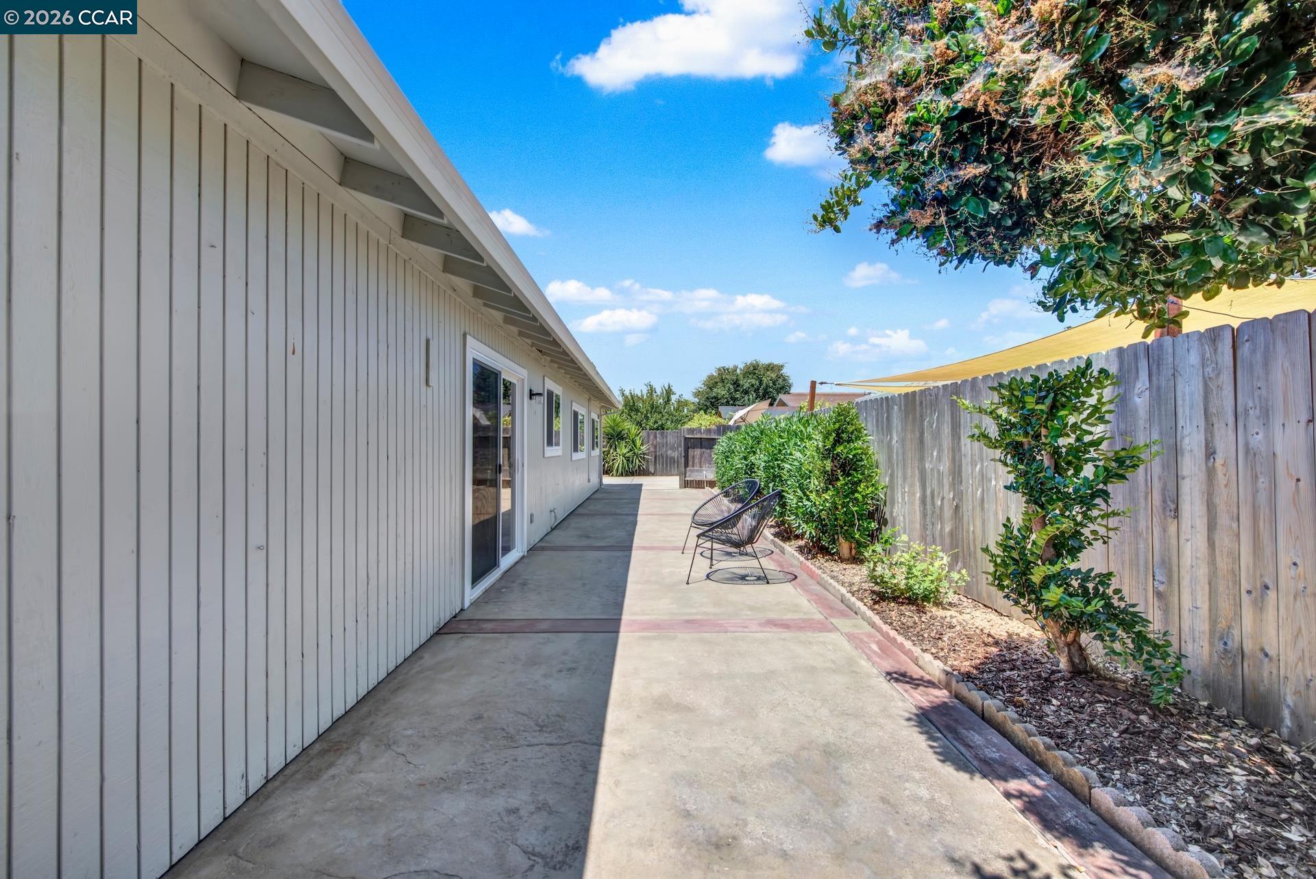 221 Eric Cir, Galt CA 95632 — photo 36