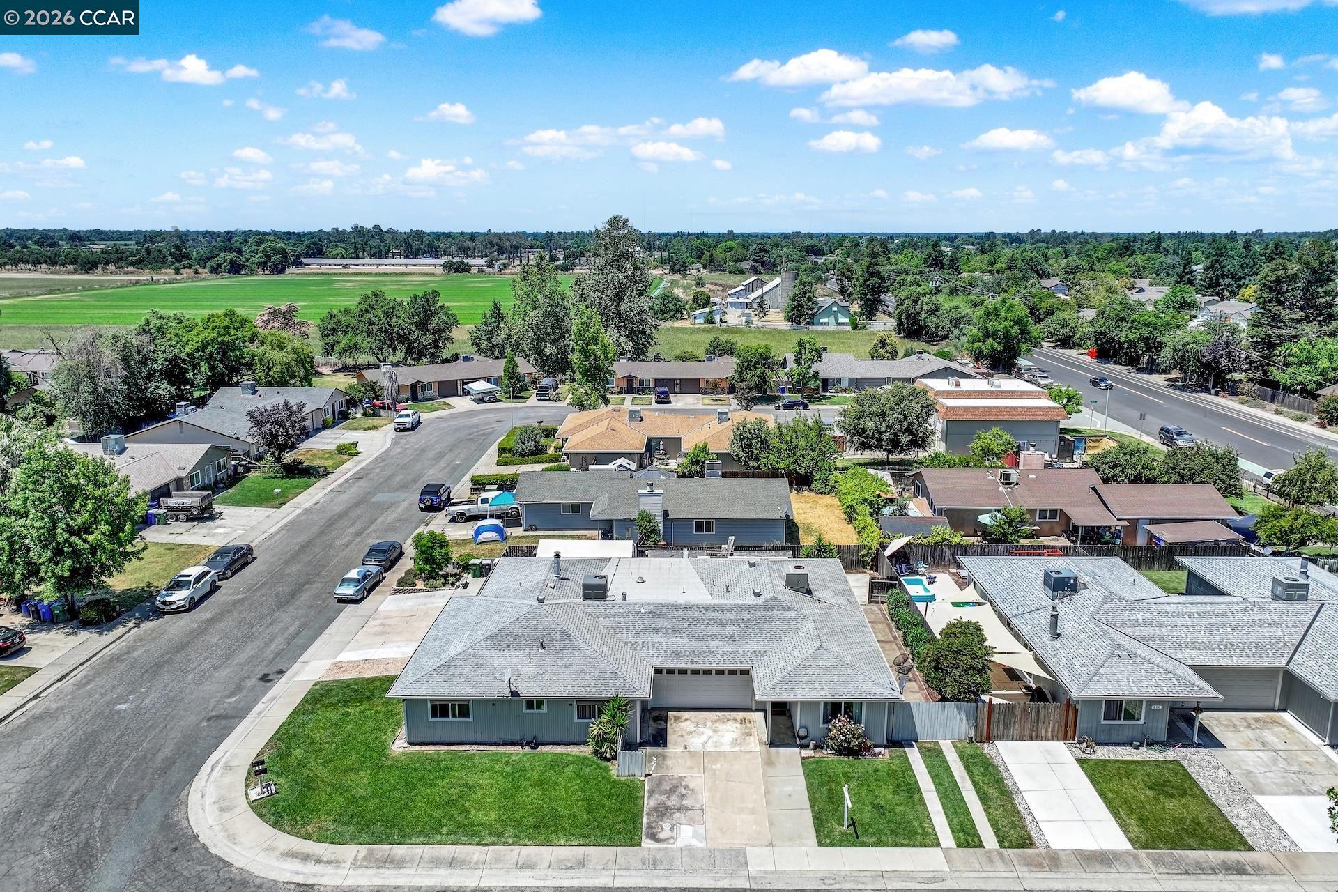 221 Eric Cir, Galt CA 95632 — photo 45