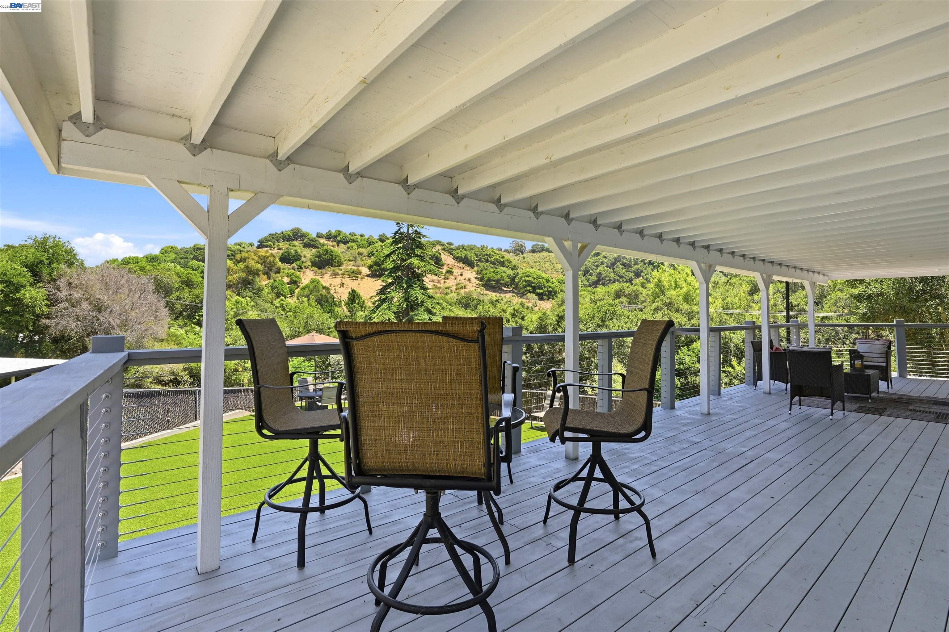 3910 Oak Hill Rd, Oakland CA 94605 — photo 23