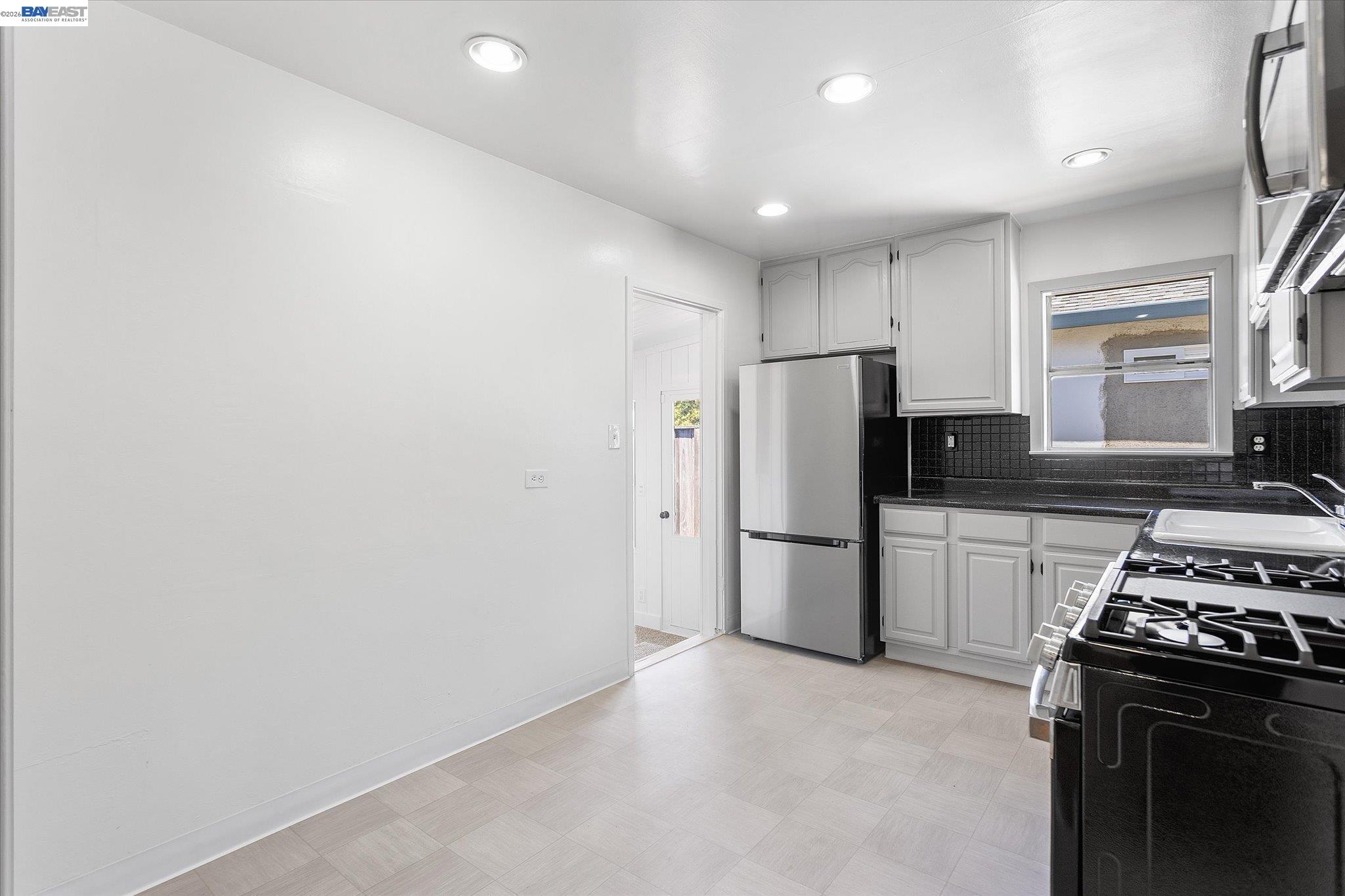 17265 VIA PRIMERO, San Lorenzo CA 94580 — photo 10