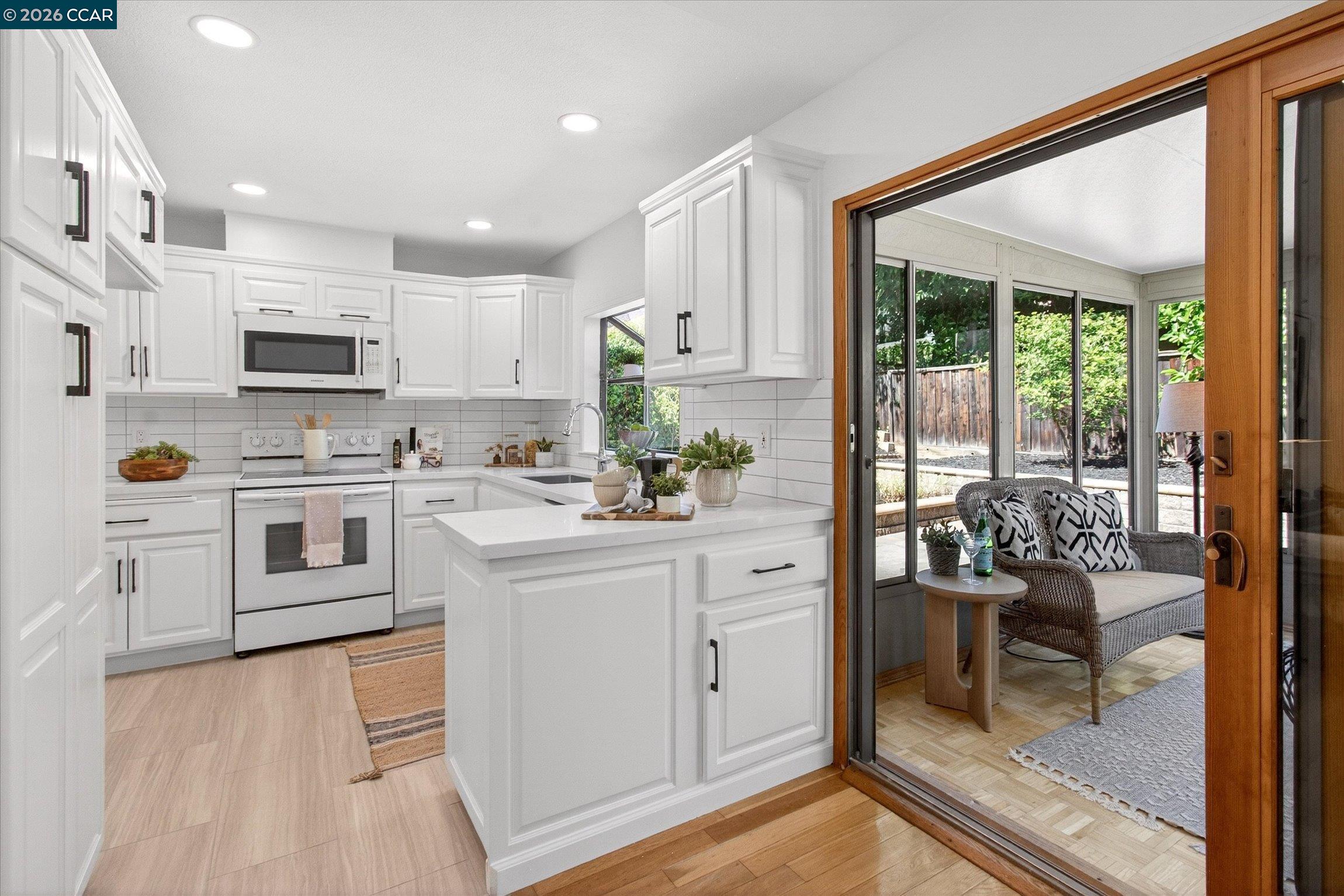 714 Navaronne Way, Concord CA 94518 — photo 24