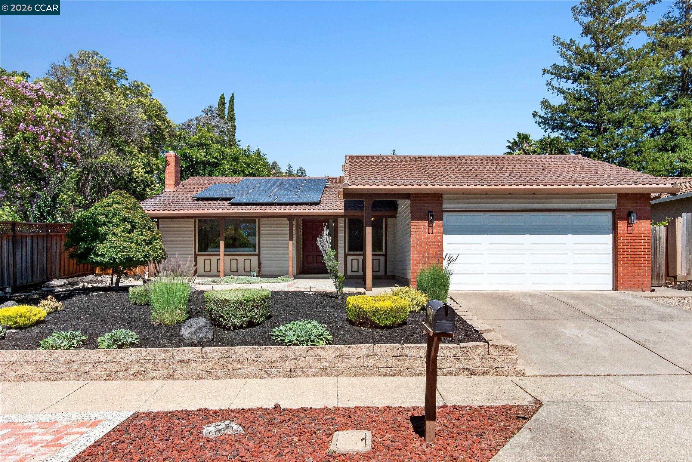 714 Navaronne Way, Concord CA 94518 — photo 7