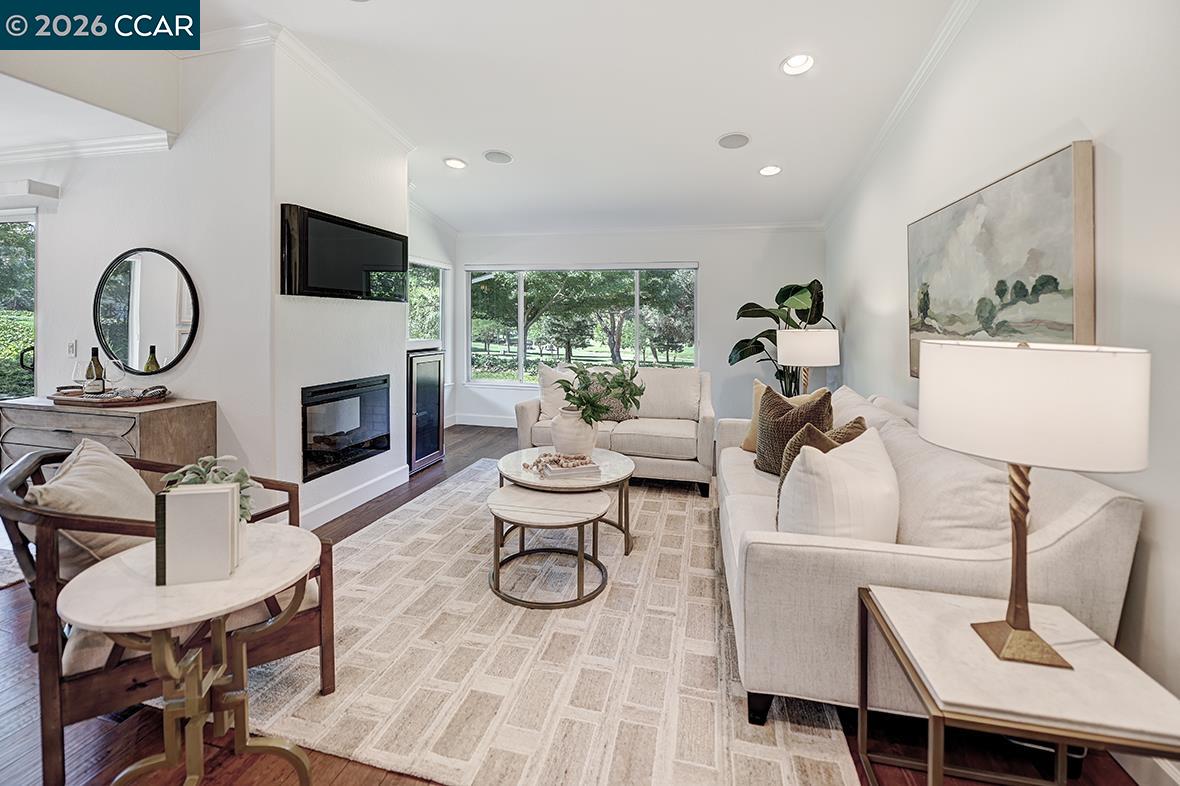 Photo #3: 41138951 Listing: Photo #3