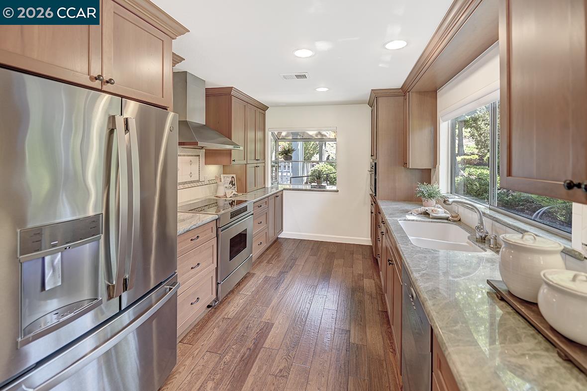 Photo #8: 41138951 Listing: Photo #8
