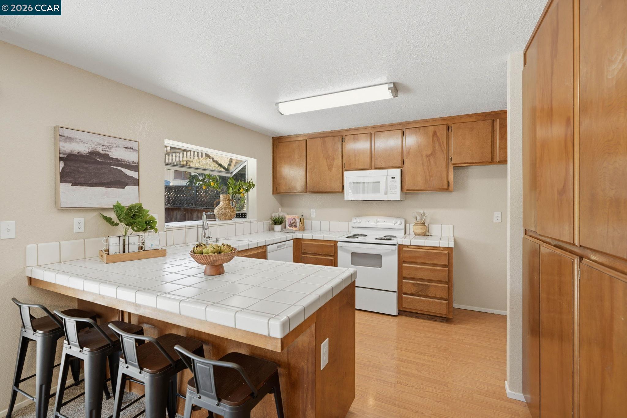 906 Murre Way, Suisun City CA 94585 — photo 17