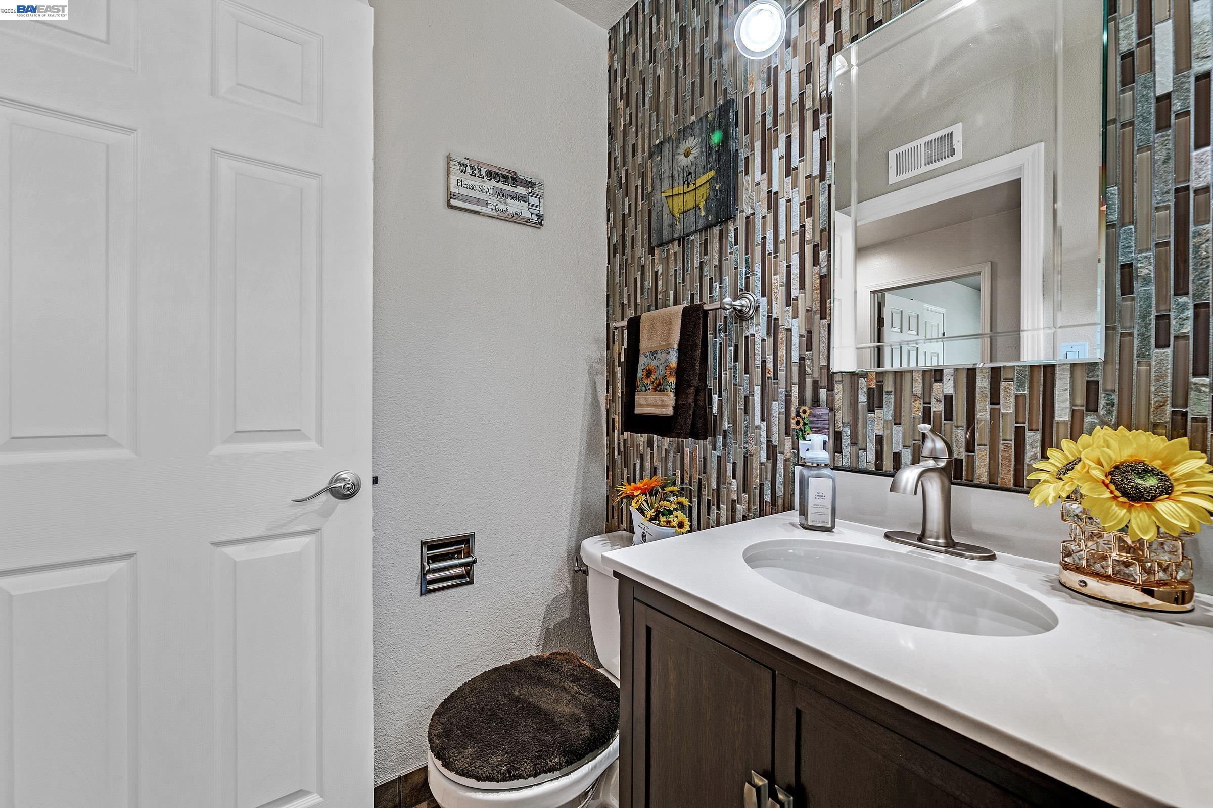 25483 Lindenwood Way, Hayward CA 94545 — photo 24