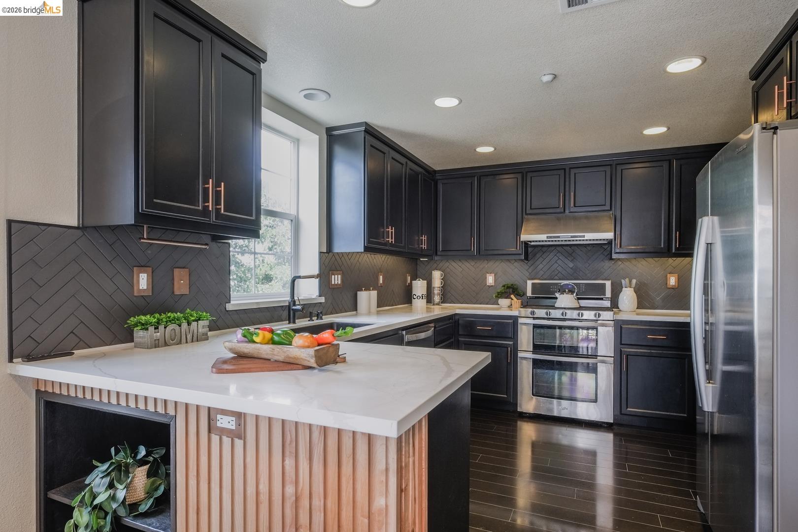 Photo #8: 41138961 Listing: Photo #8