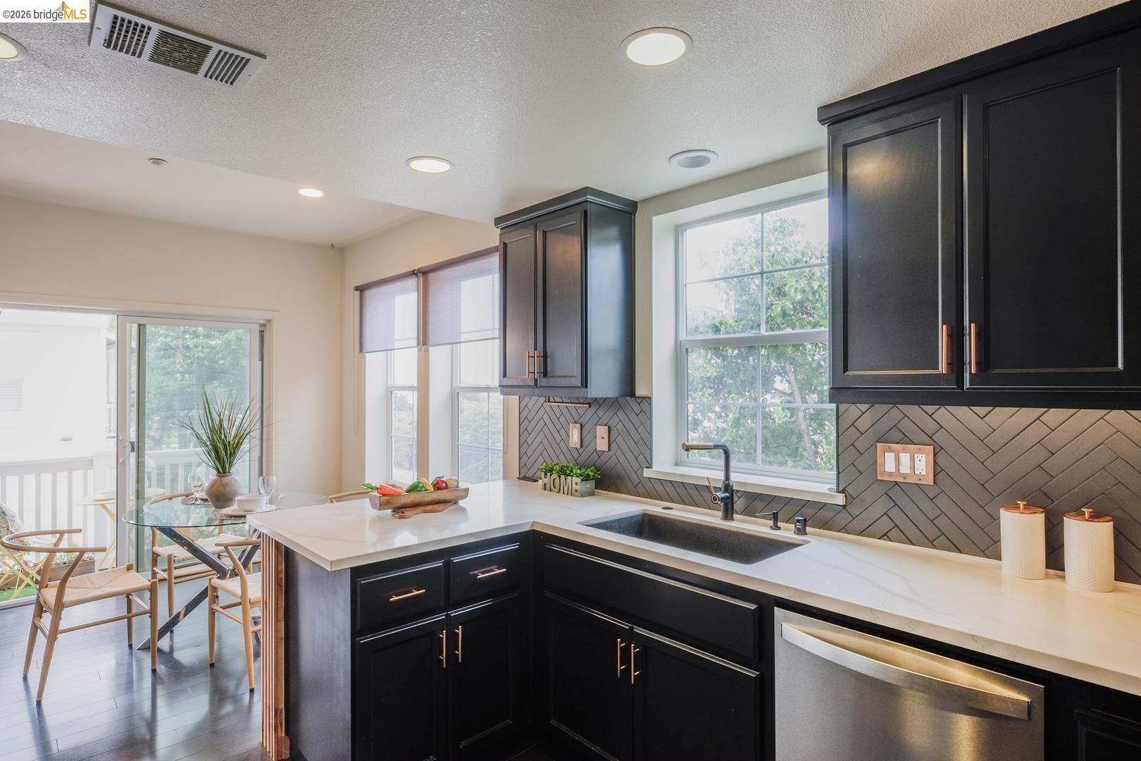 Photo #10: 41138961 Listing: Photo #10