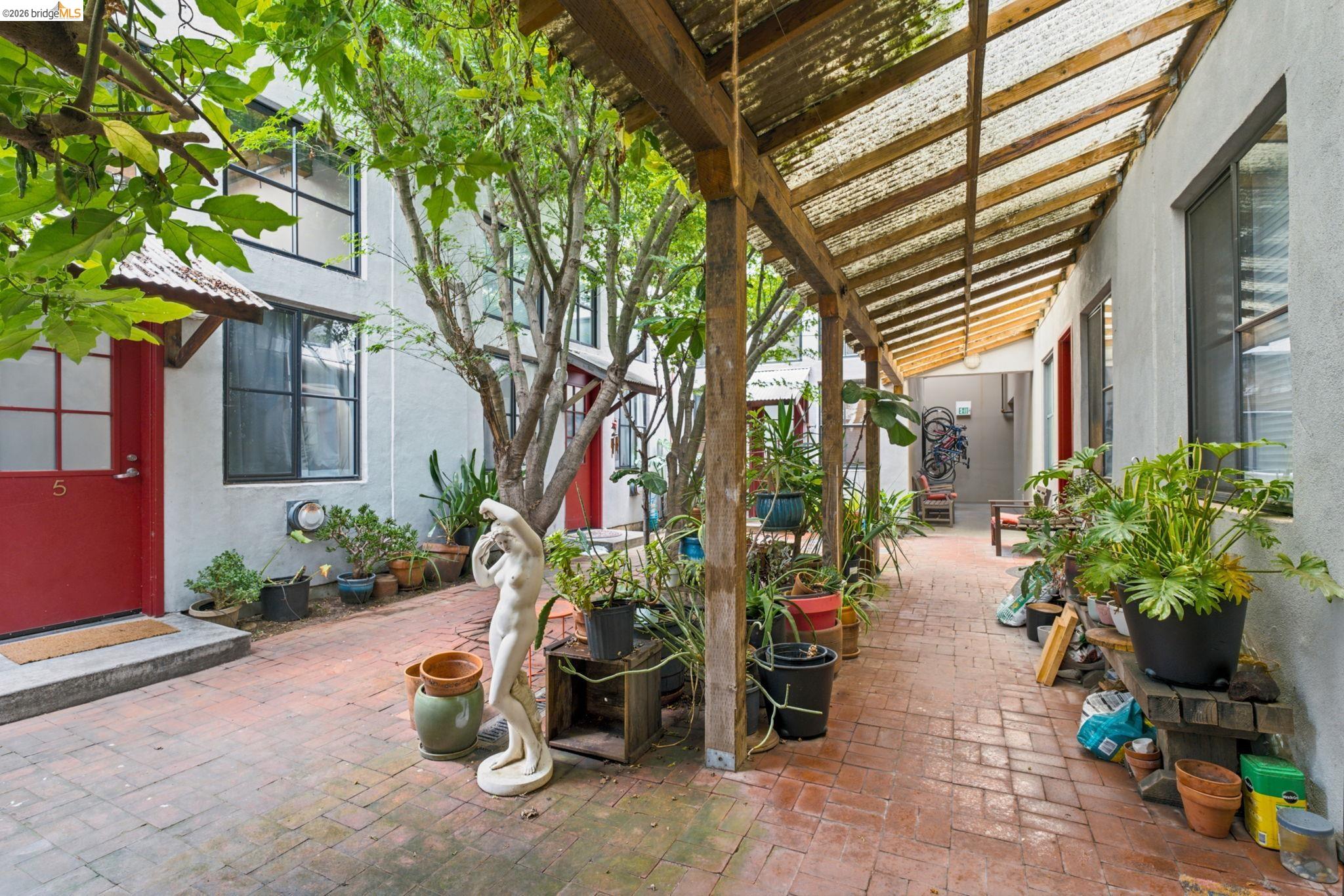 Photo #35: 41138973 Listing: Photo #35