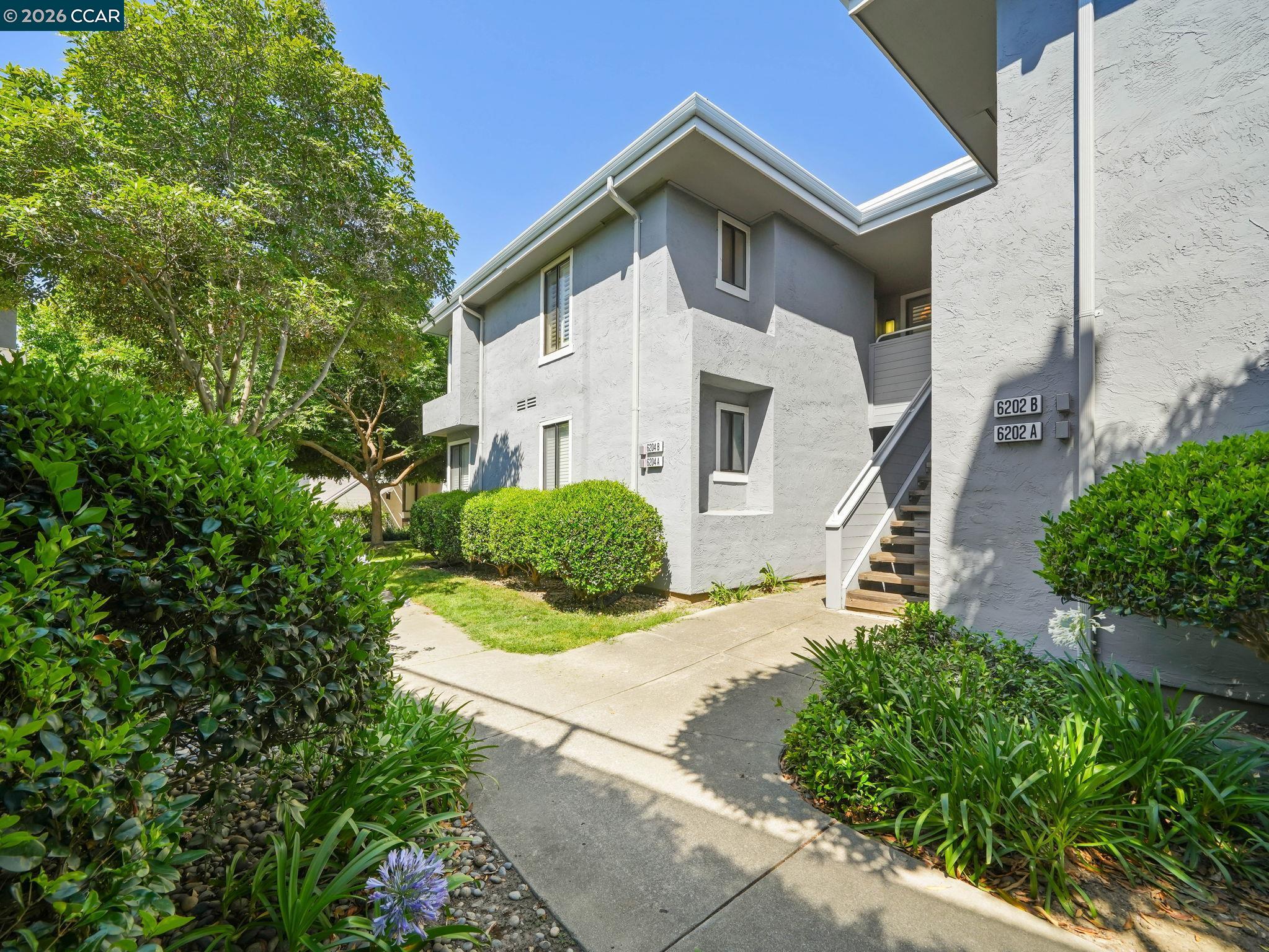 Photo #2: 41138997 Listing: Photo #2