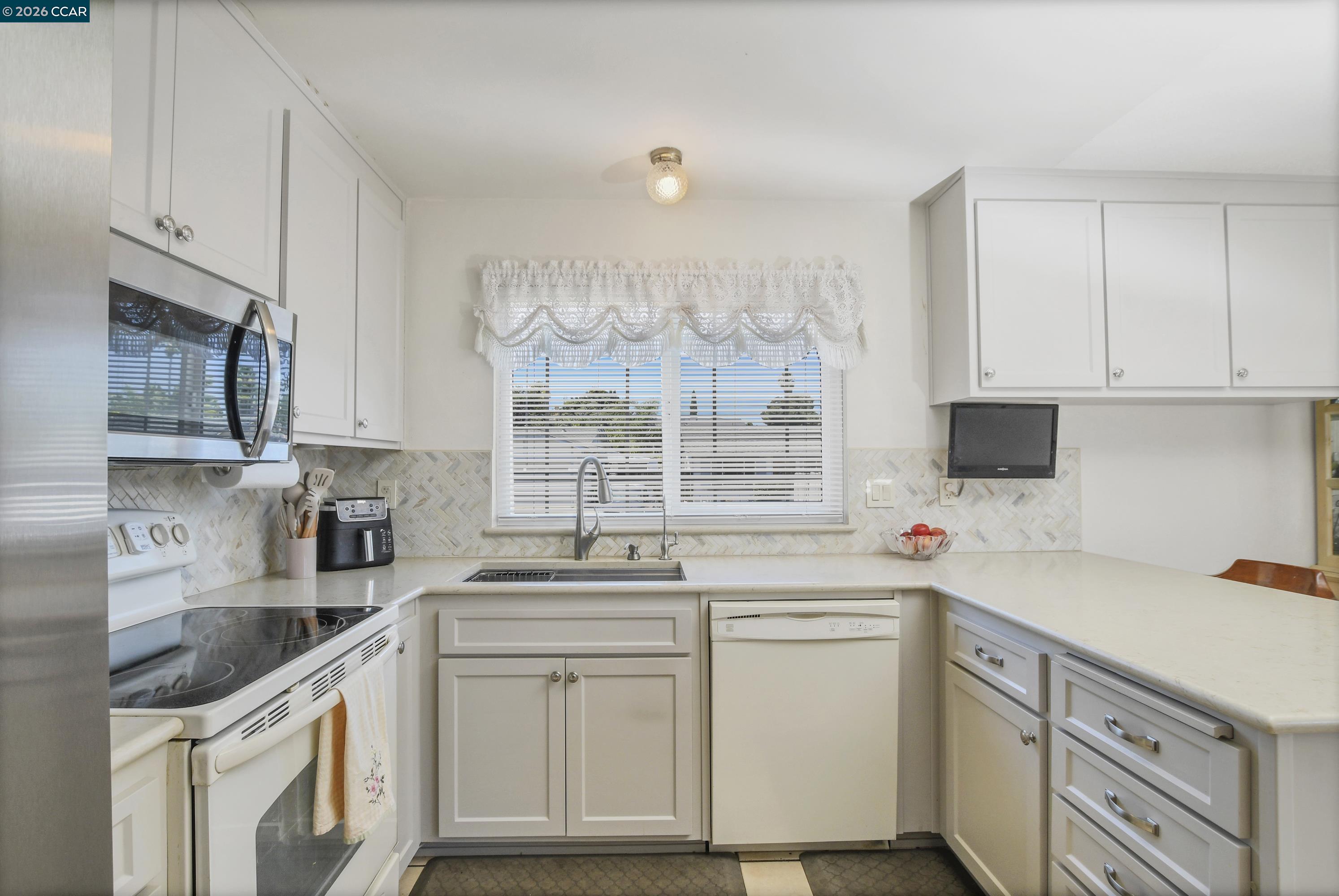 2123 Carquinez Pl, Pittsburg CA 94565 — photo 19