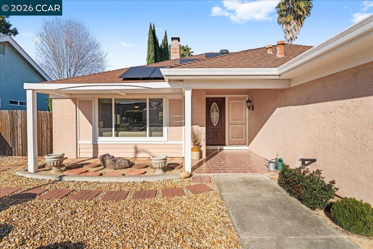 106 Oakmeade Ct, Vacaville CA 95687 — photo 3