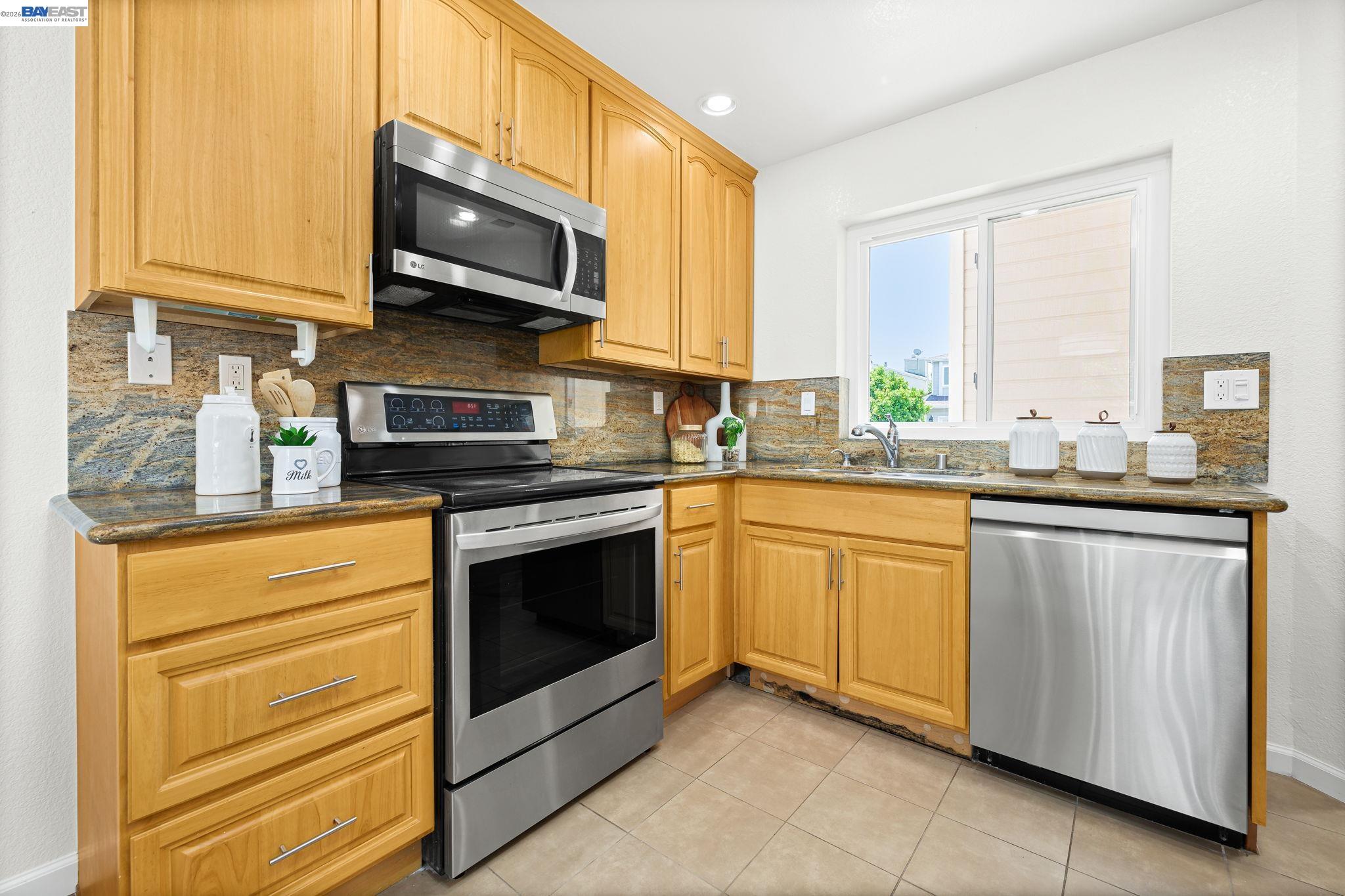 5439 Sunstar Commons, Fremont CA 94555 — photo 13