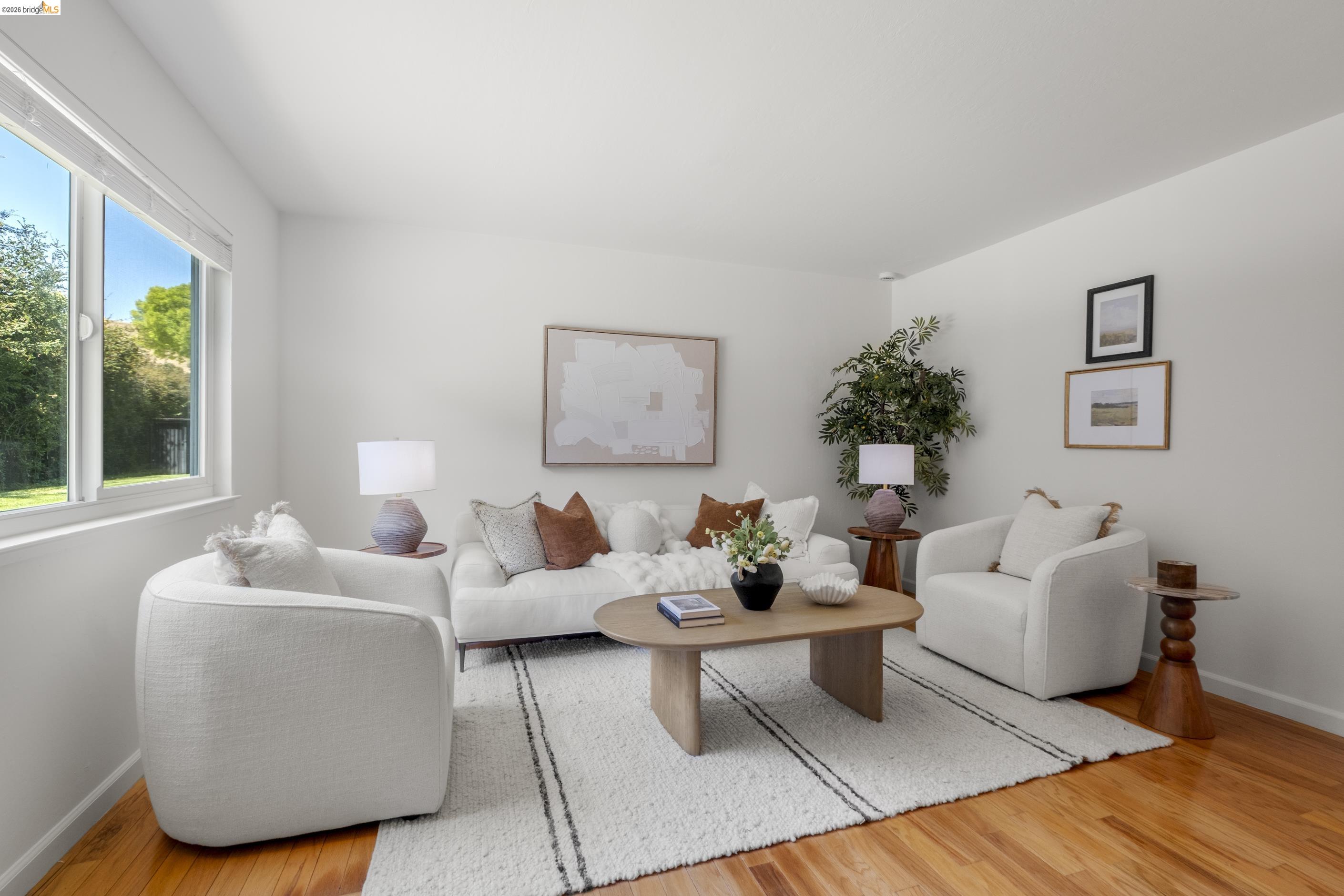 Photo #1: 41139029 Listing: Photo #1