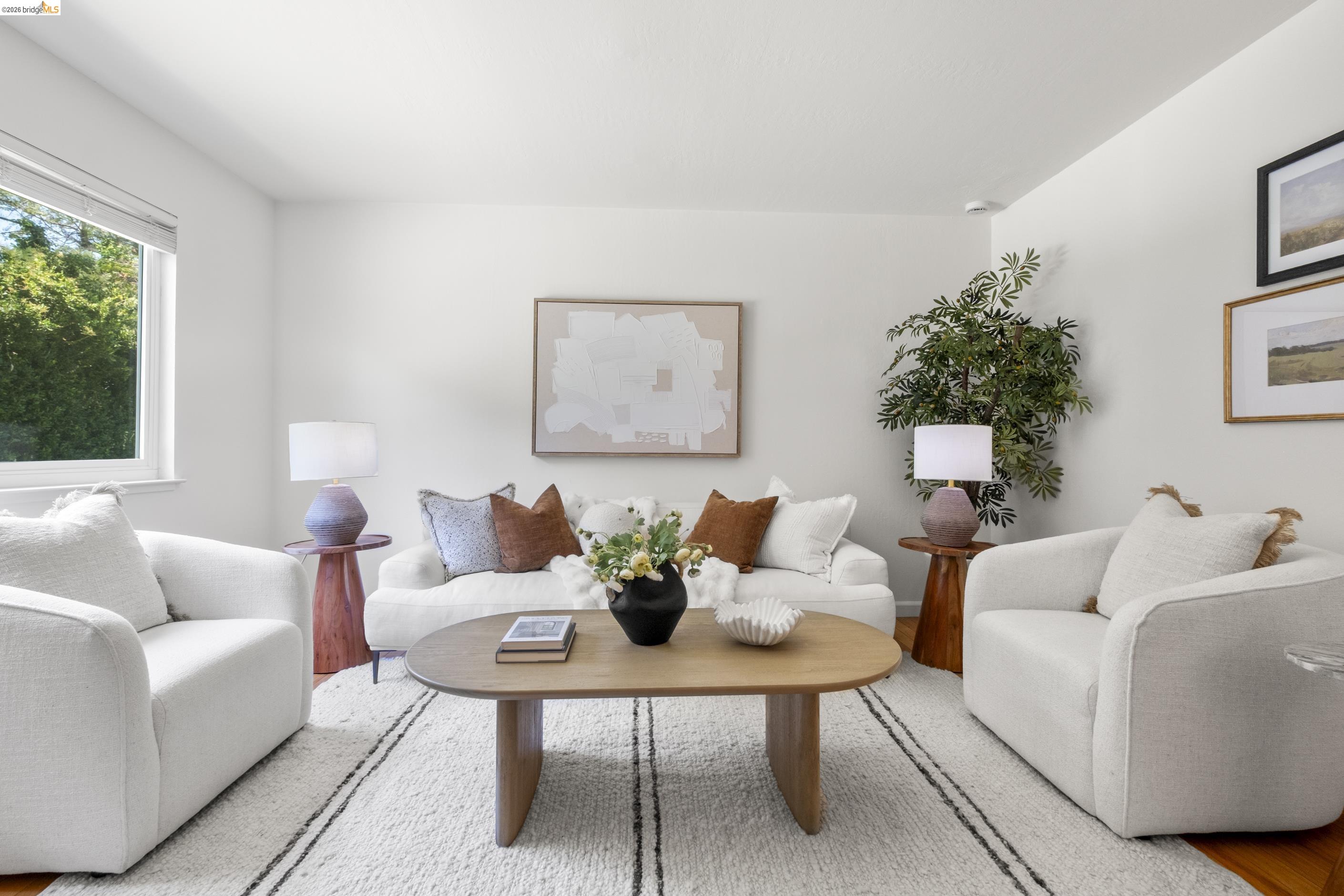 Photo #2: 41139029 Listing: Photo #2