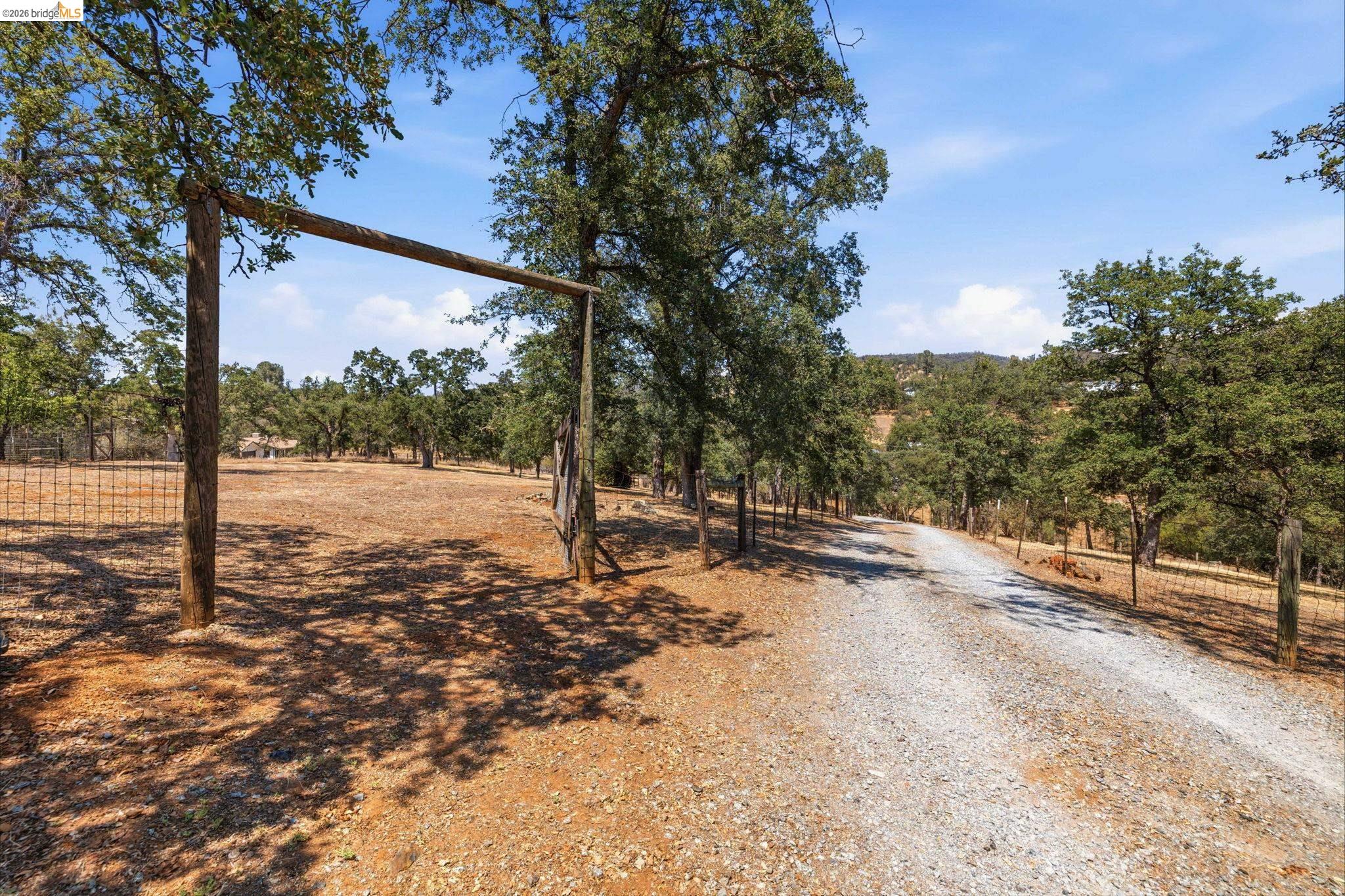 10465 Violetta Way, Coulterville CA 95311 — photo 42