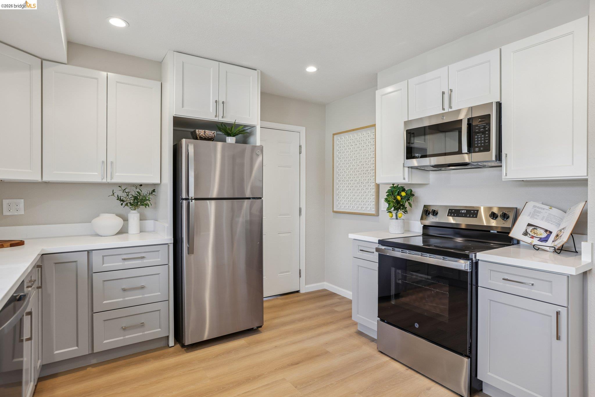 887 Linnea Ave, San Leandro CA 94580 — photo 10