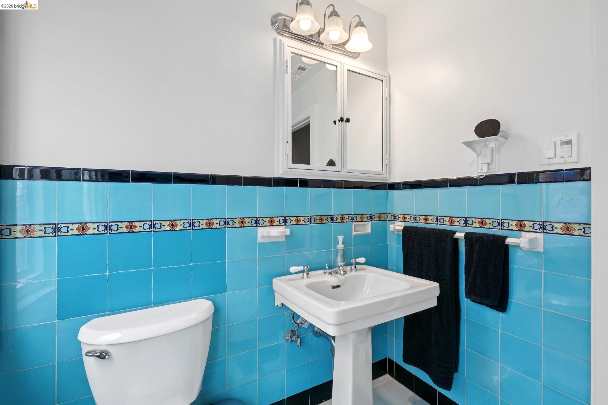 3271 Kempton Ave, Oakland CA 94611 — photo 58