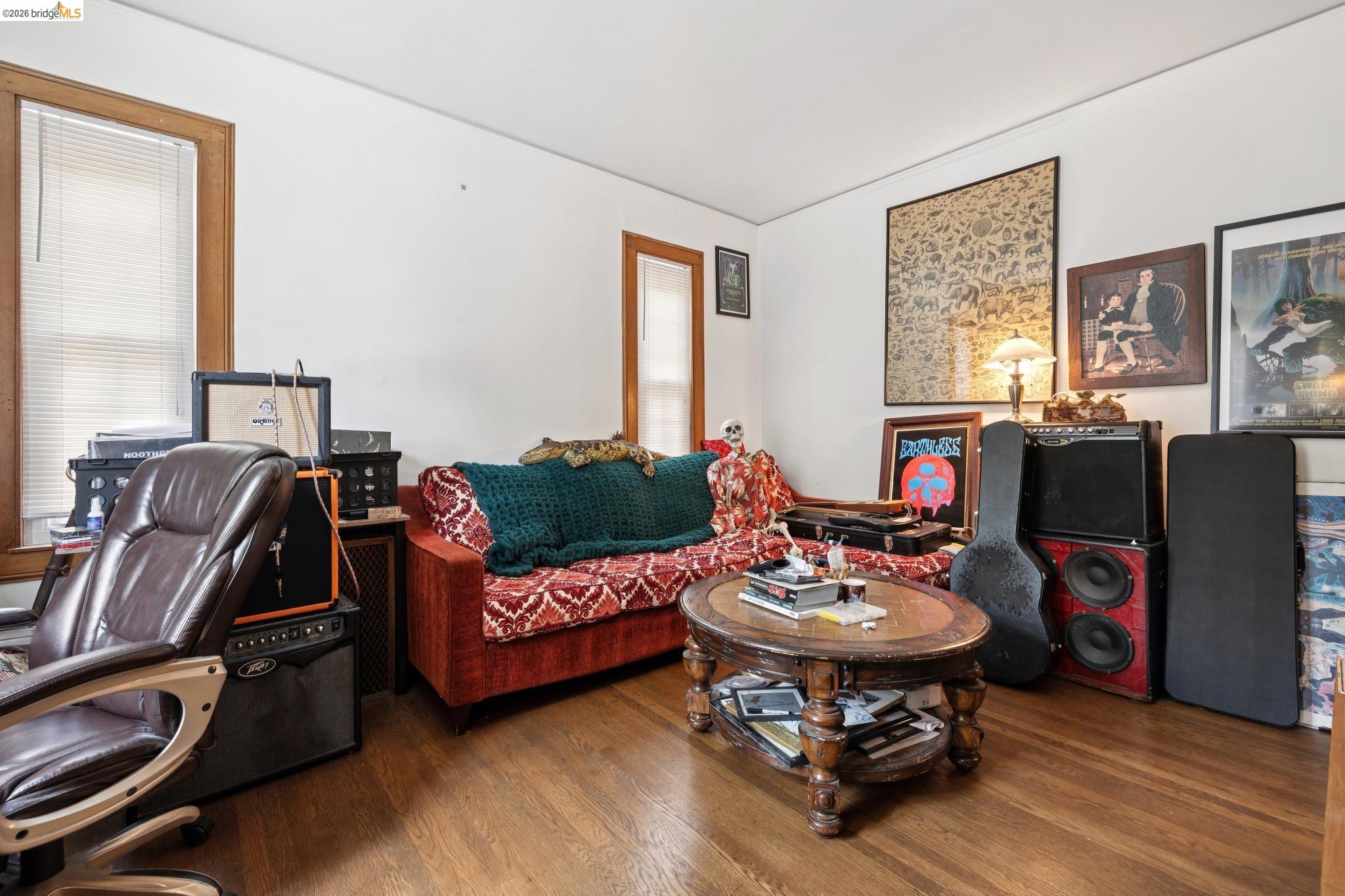 3271 Kempton Ave, Oakland CA 94611 — photo 9