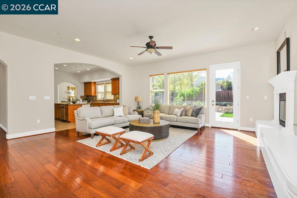 1077 Laguna Creek Ln, Pleasanton CA 94566 — photo 16
