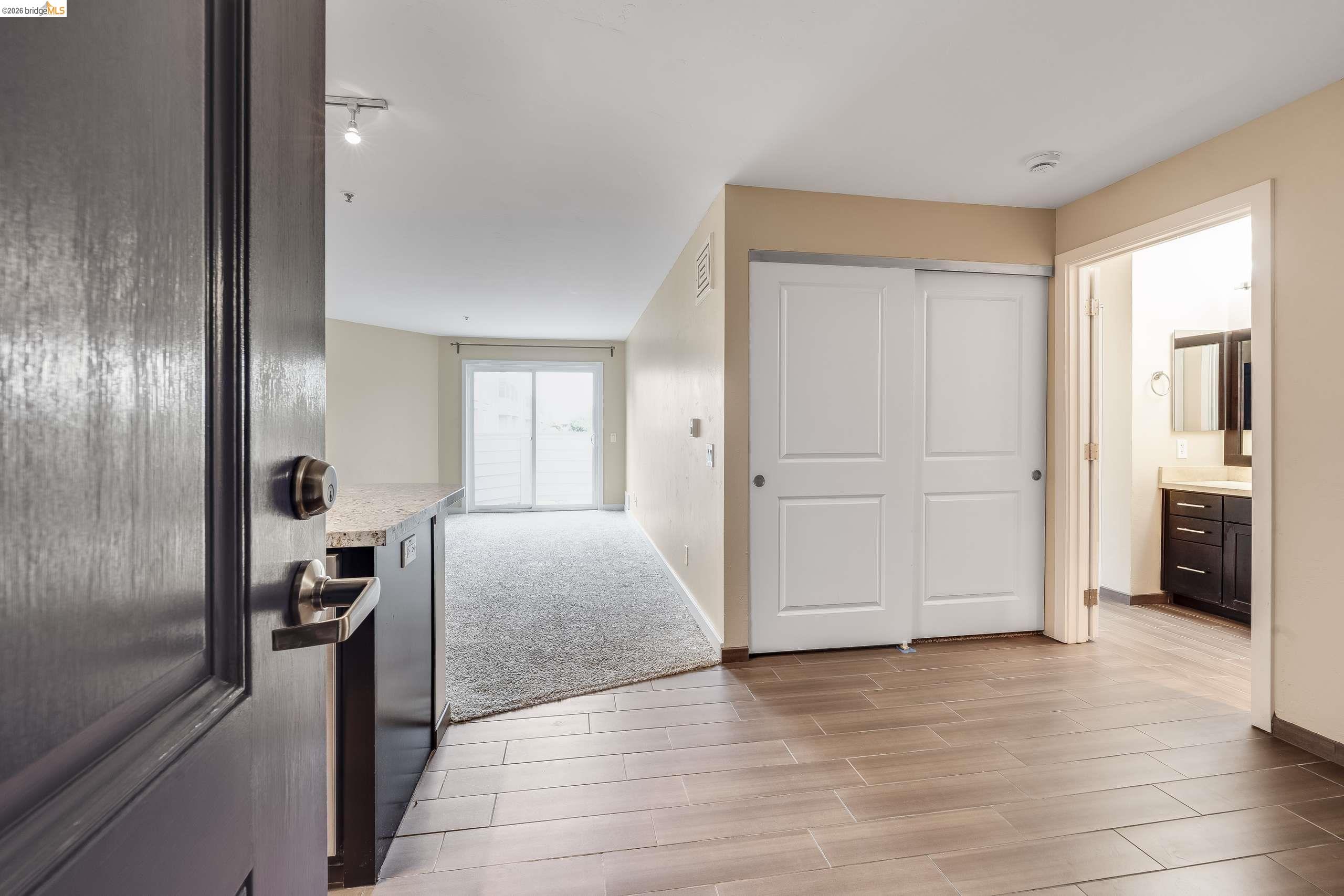 Photo #2: 41139069 Listing: Photo #2
