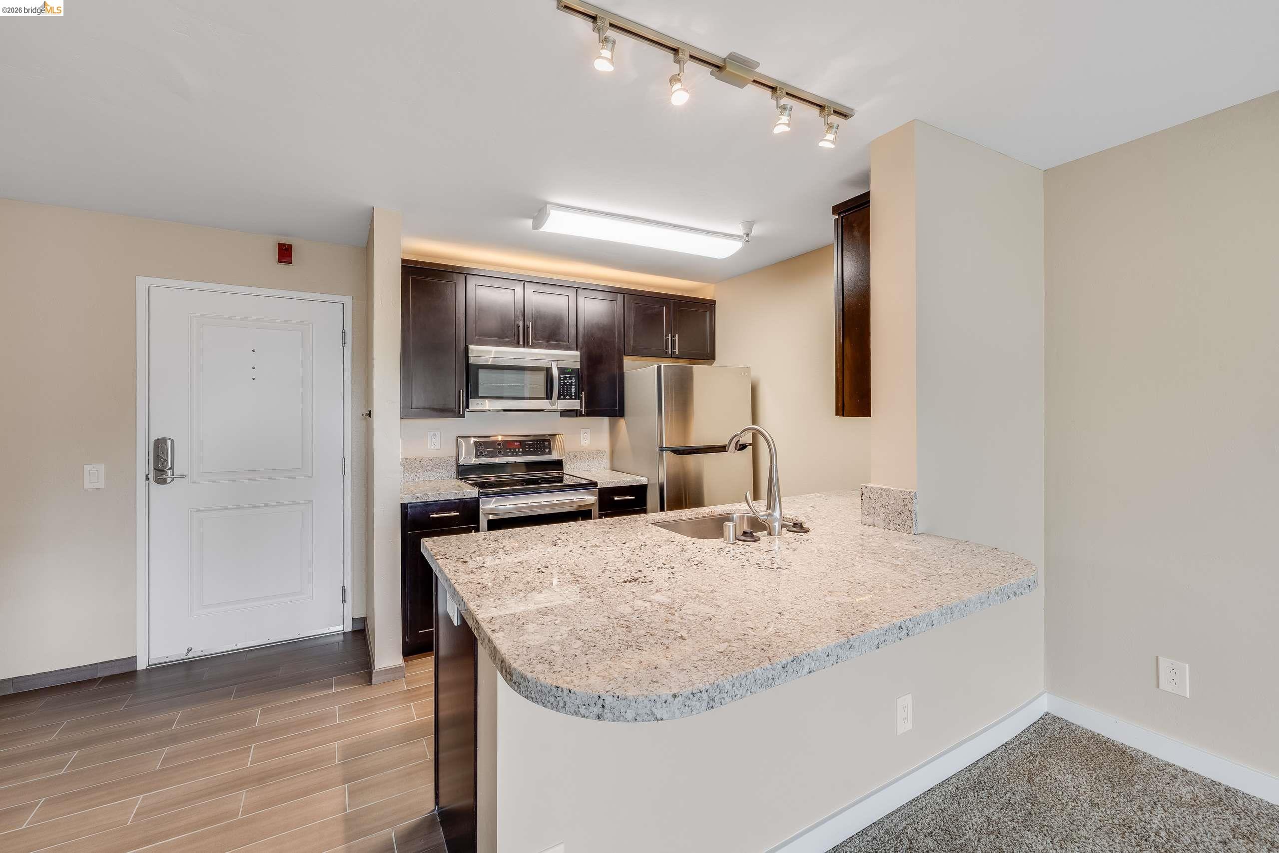 Photo #3: 41139069 Listing: Photo #3