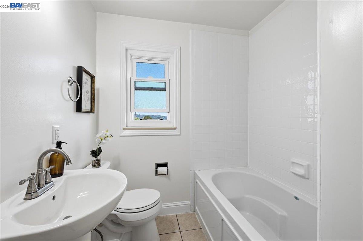 17888 Mayflower Dr, Castro Valley CA 94546 — photo 31
