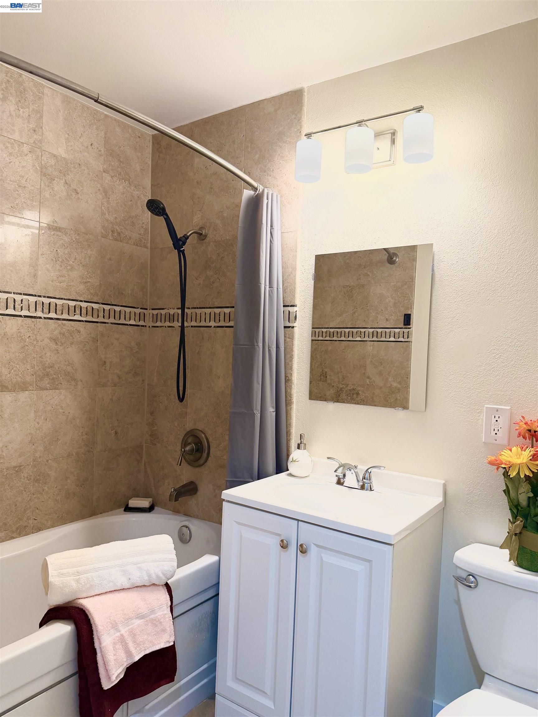 293 Fairway St, Hayward CA 94544 — photo 11