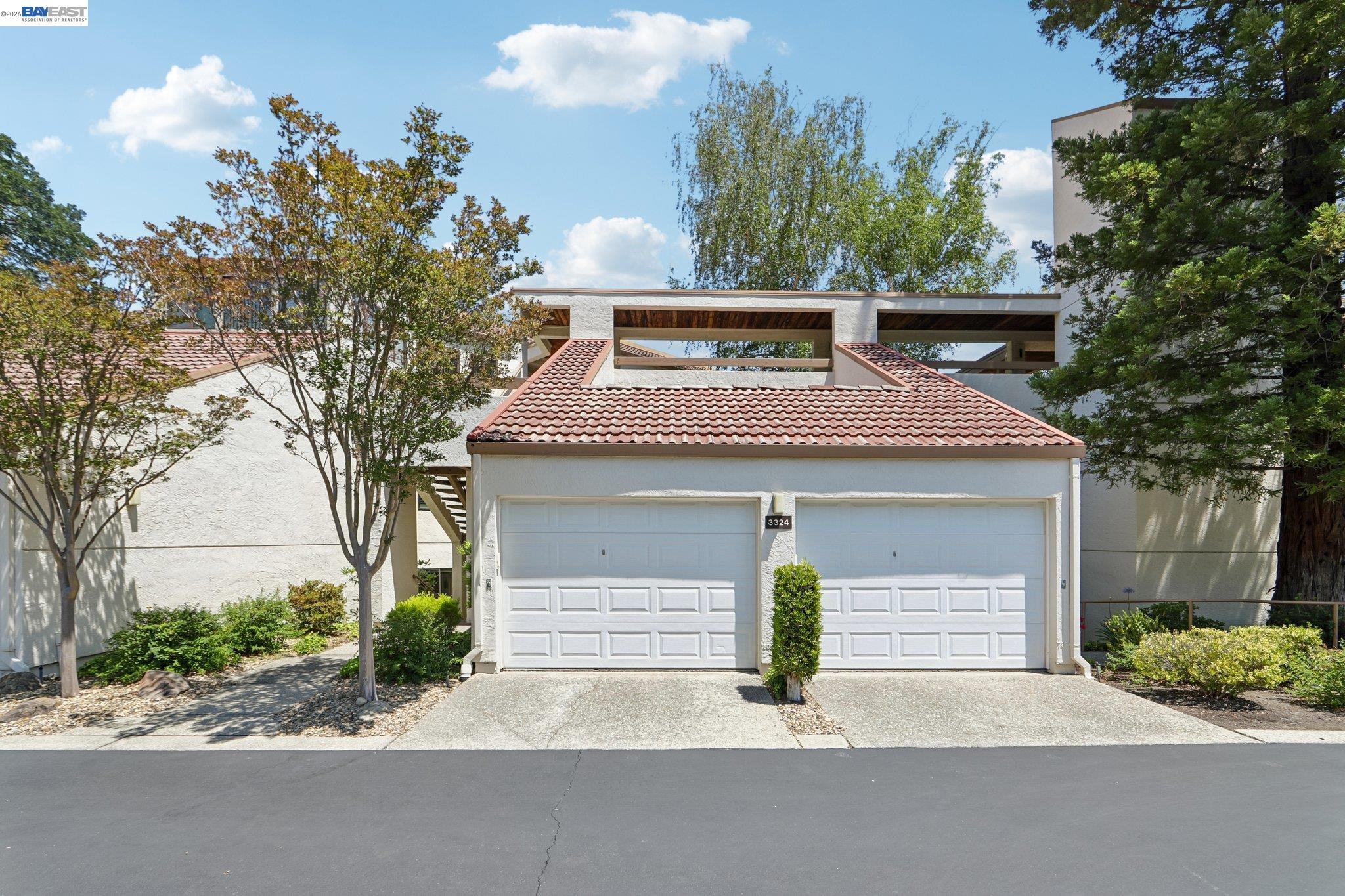 Photo #1: 41139102 Listing: Photo #1