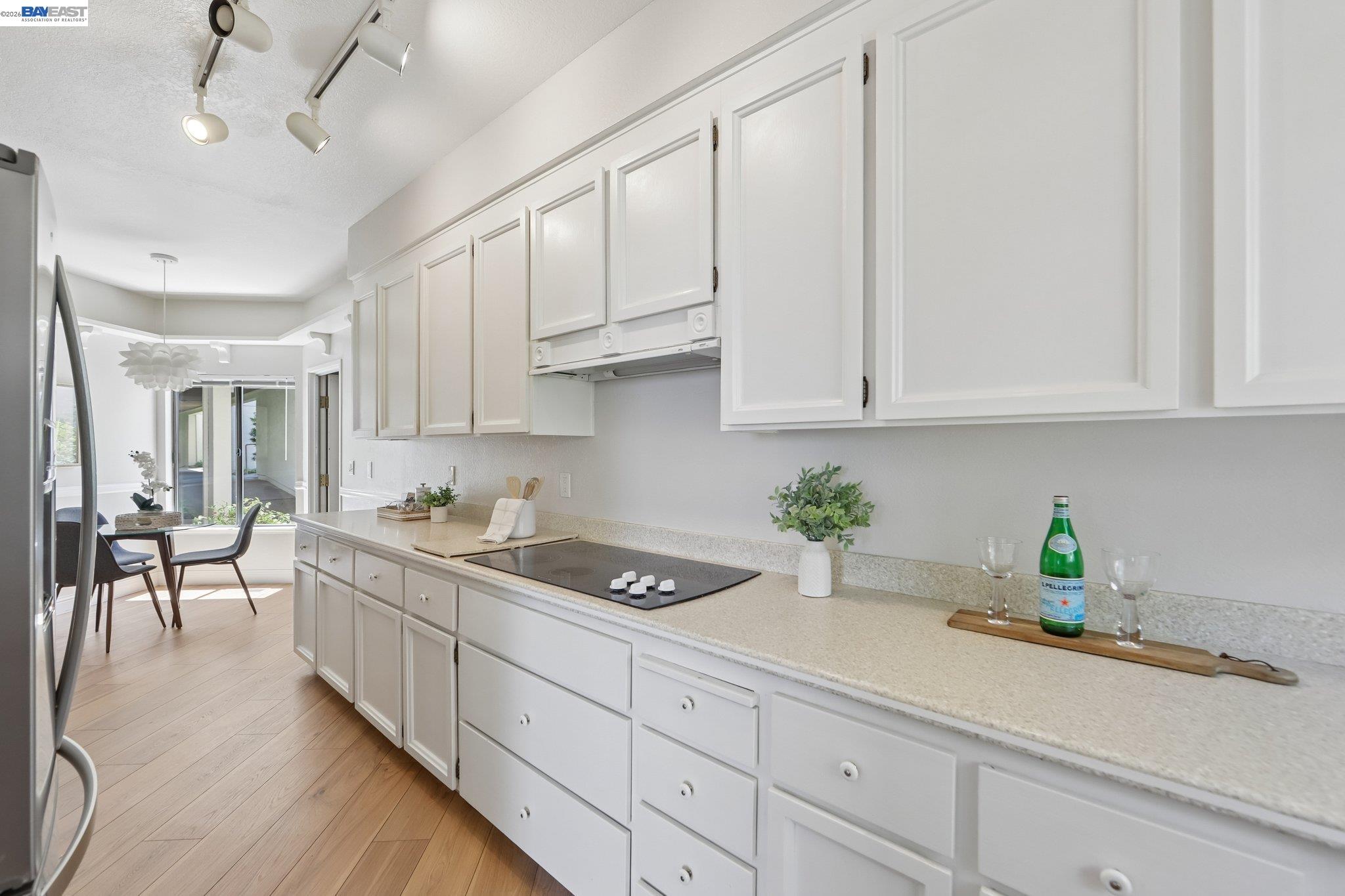 Photo #10: 41139102 Listing: Photo #10