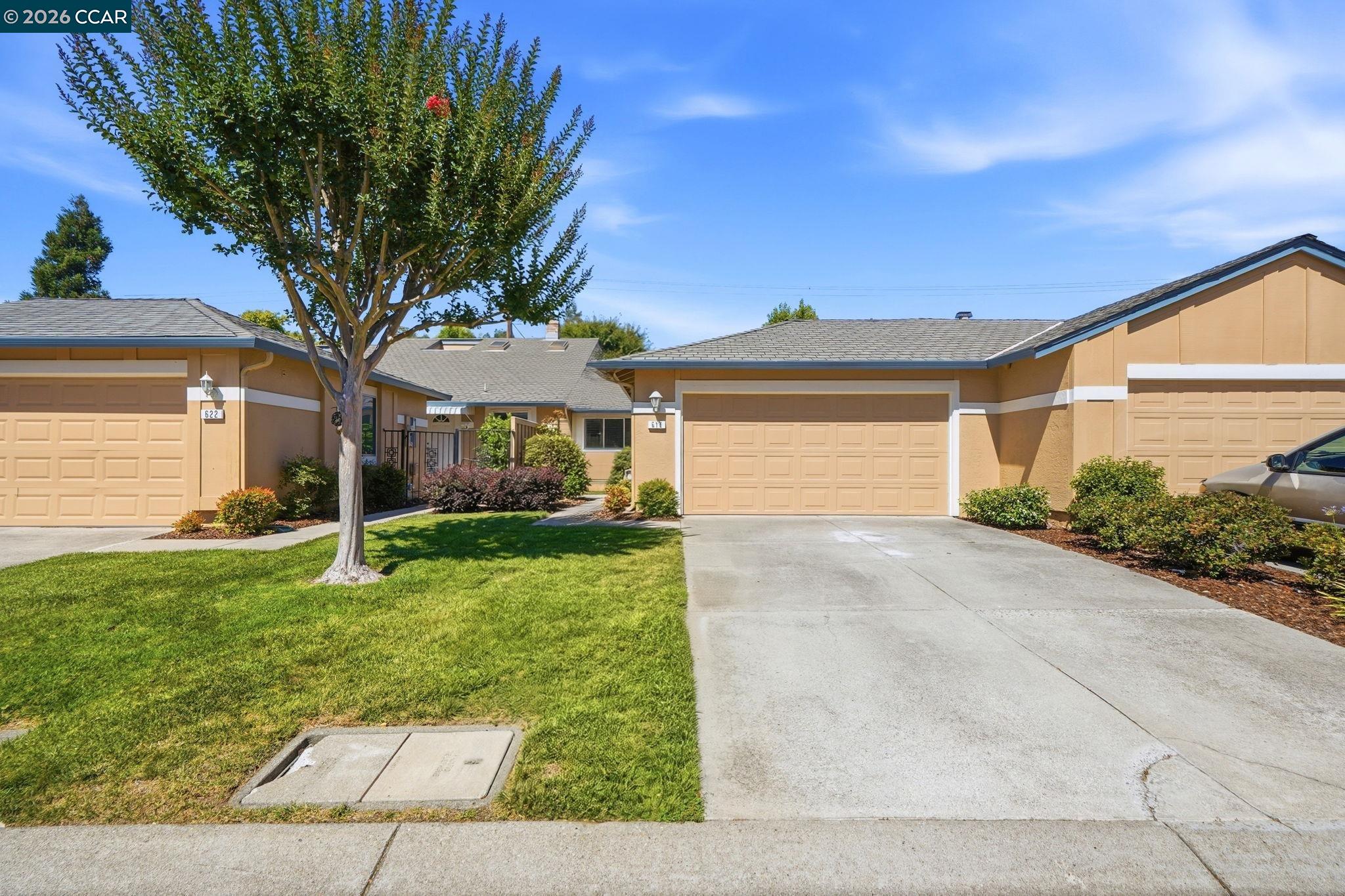 Photo #1: 41139107 Listing: Photo #1
