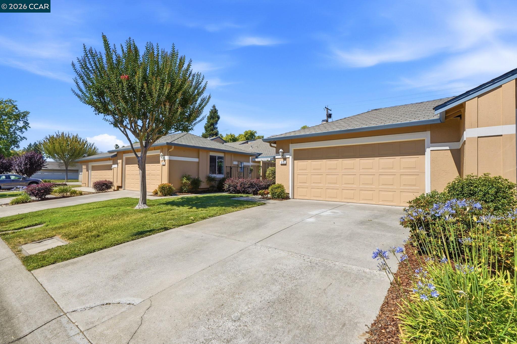 Photo #3: 41139107 Listing: Photo #3
