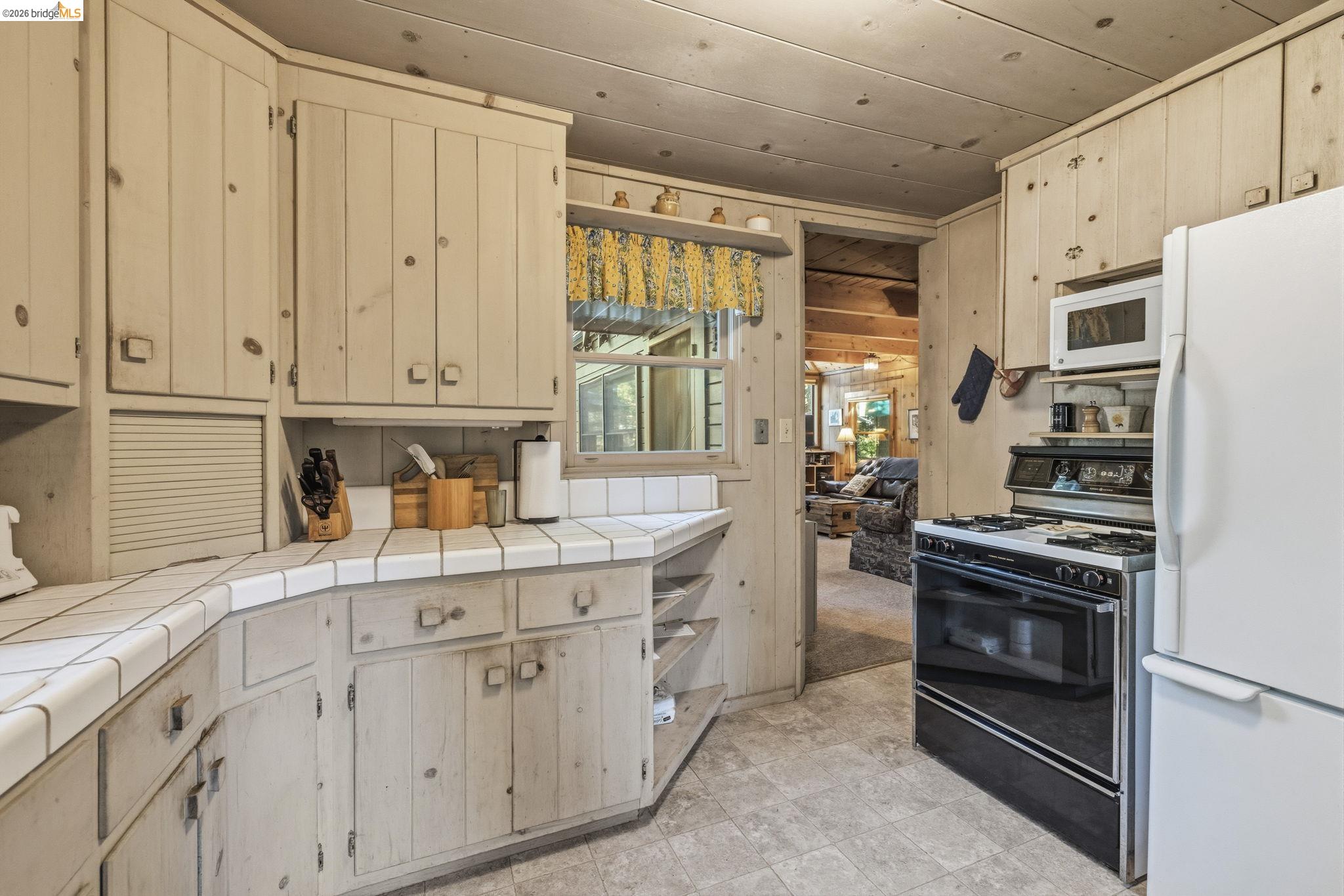 232 SUGAR PINE AVE, Pinecrest CA 95364 — photo 8