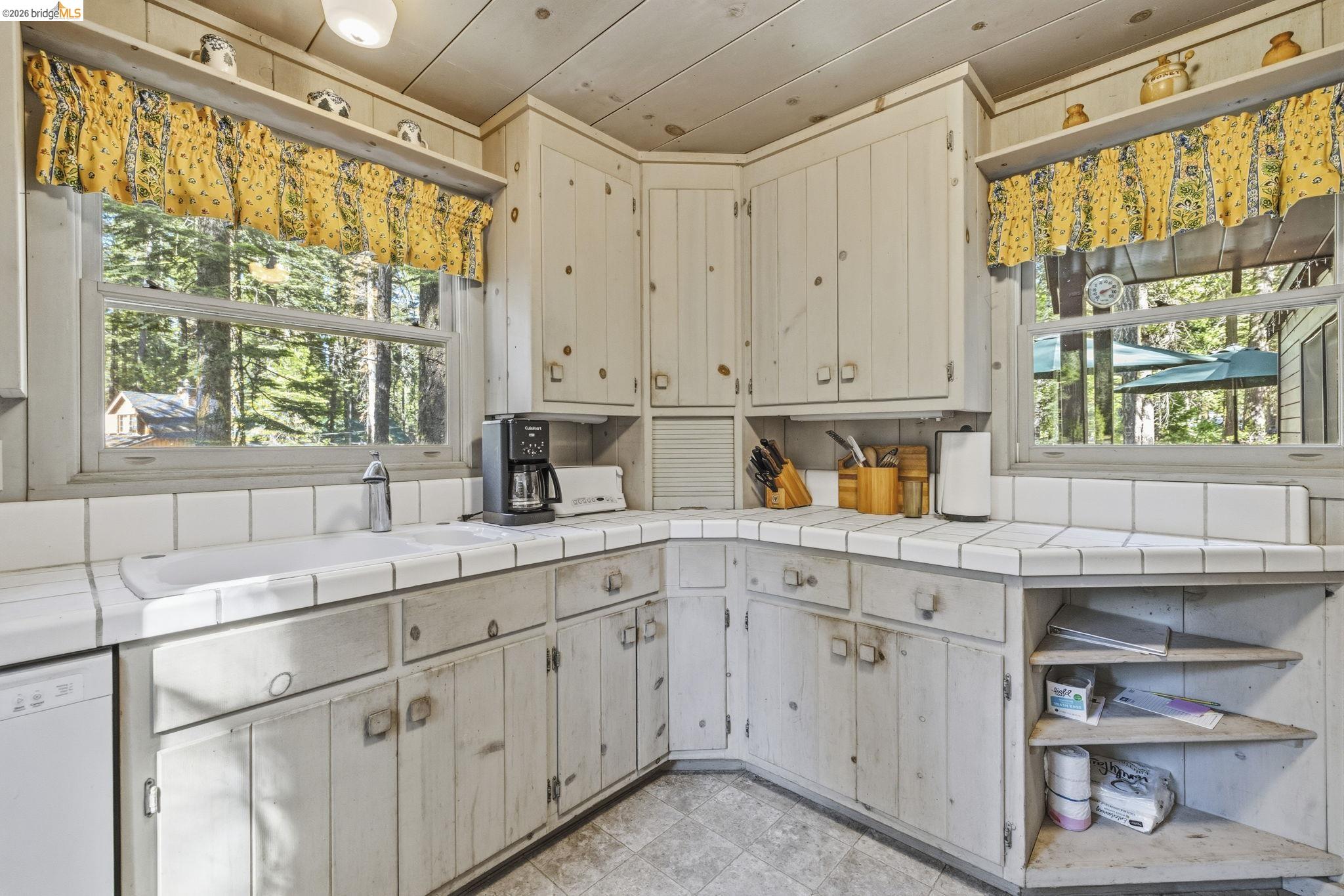 232 SUGAR PINE AVE, Pinecrest CA 95364 — photo 9