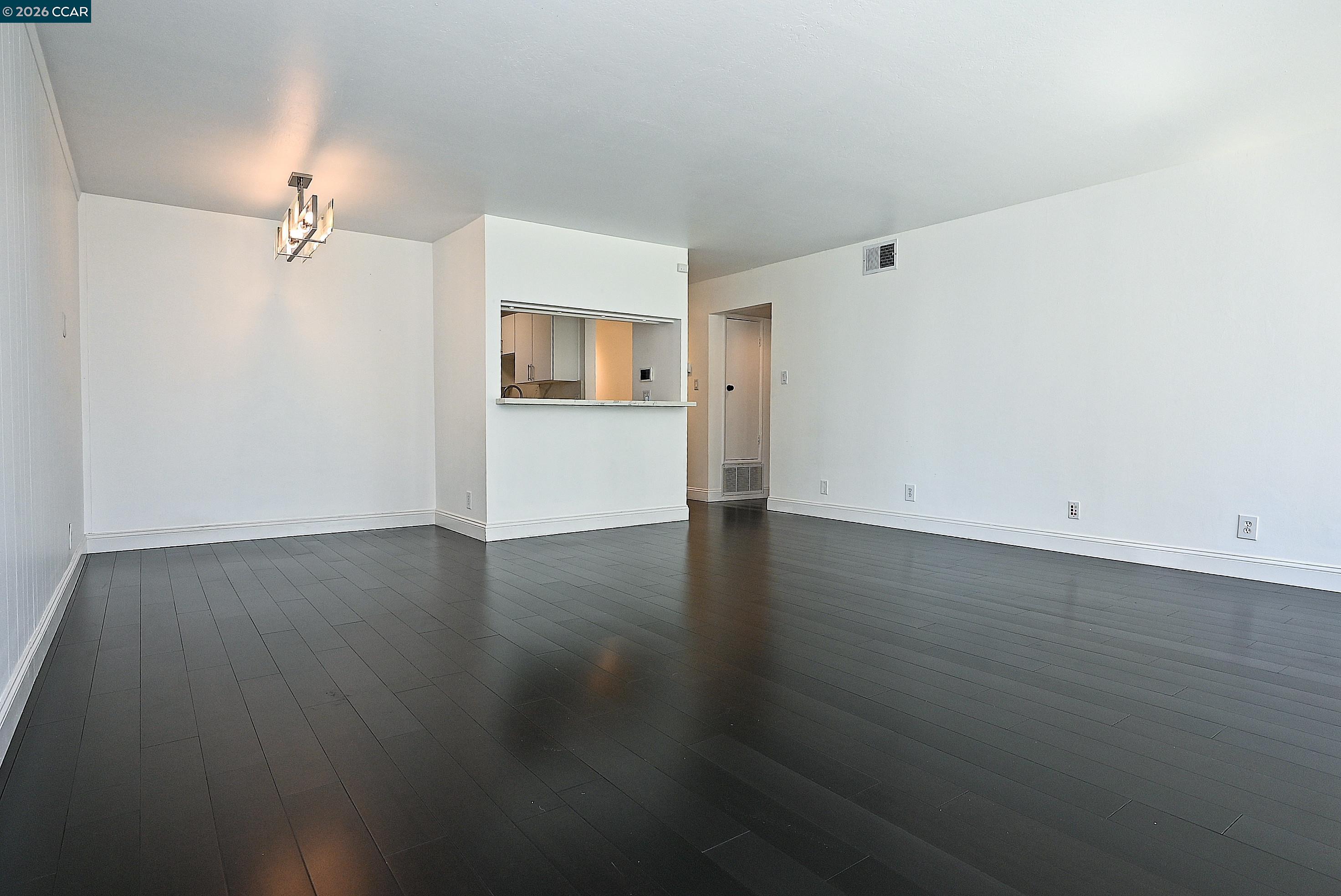 Photo #10: 41139136 Listing: Photo #10