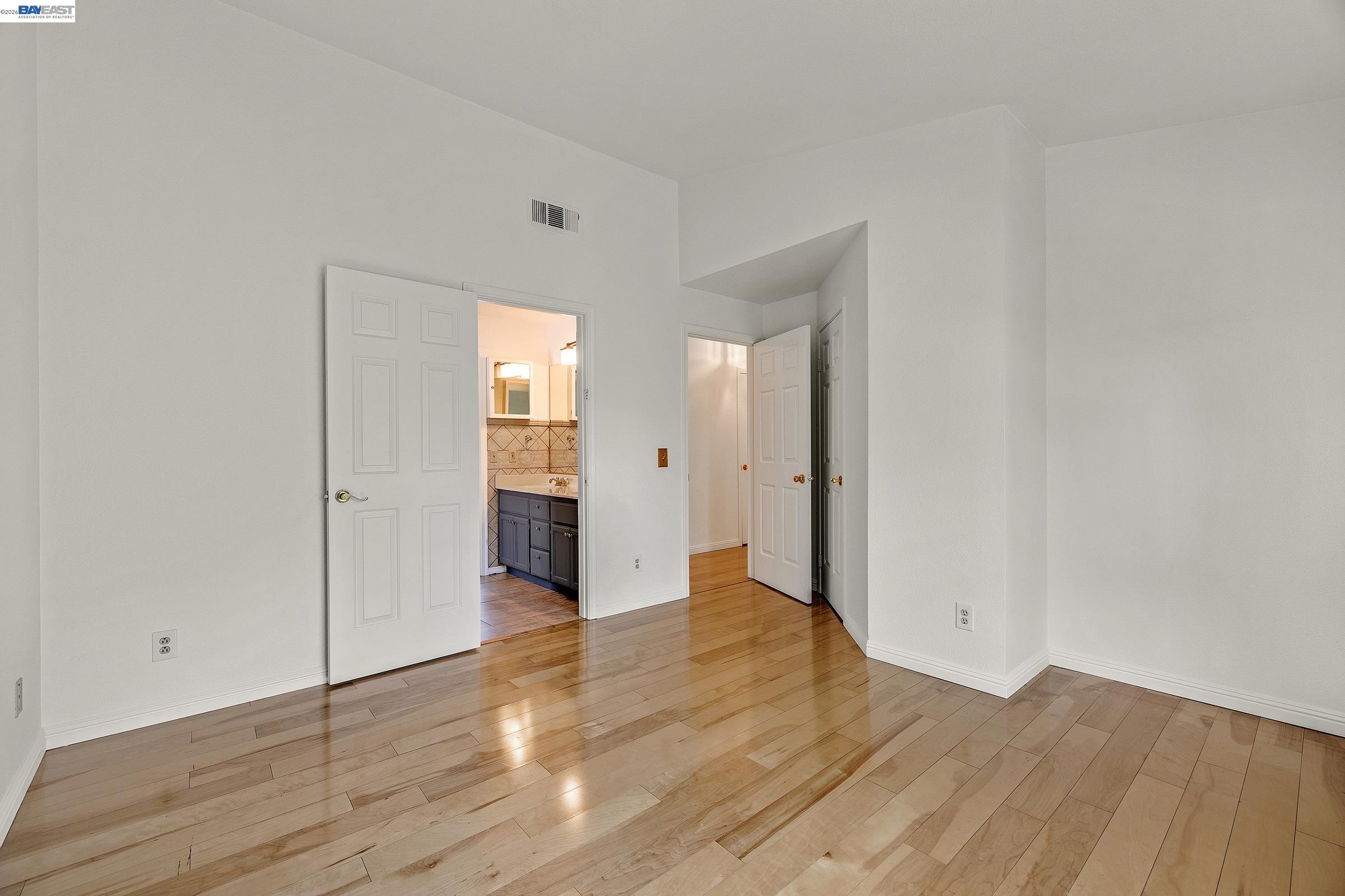 Photo #32: 41139145 Listing: Photo #32