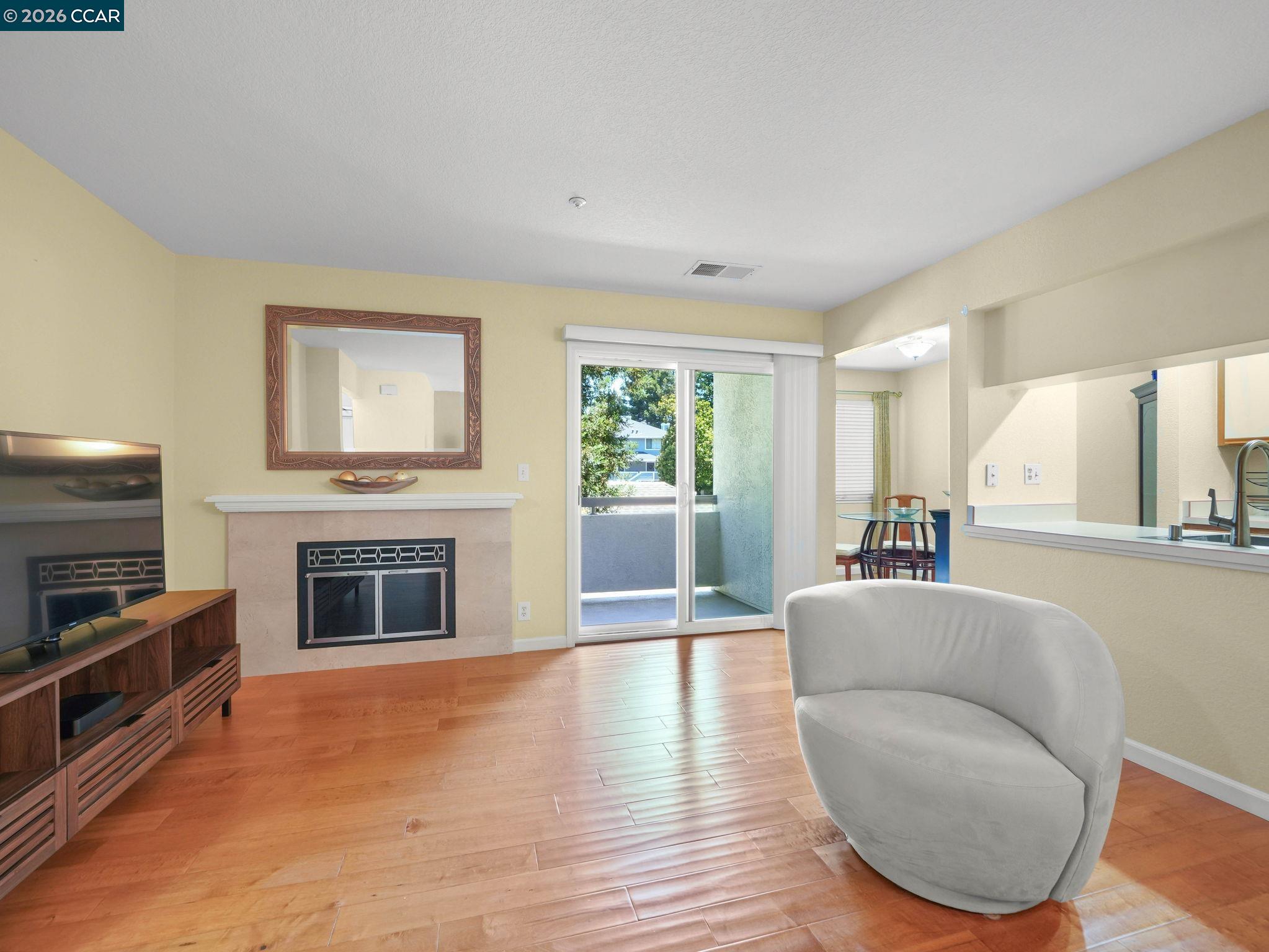 Photo #1: 41139164 Listing: Photo #1