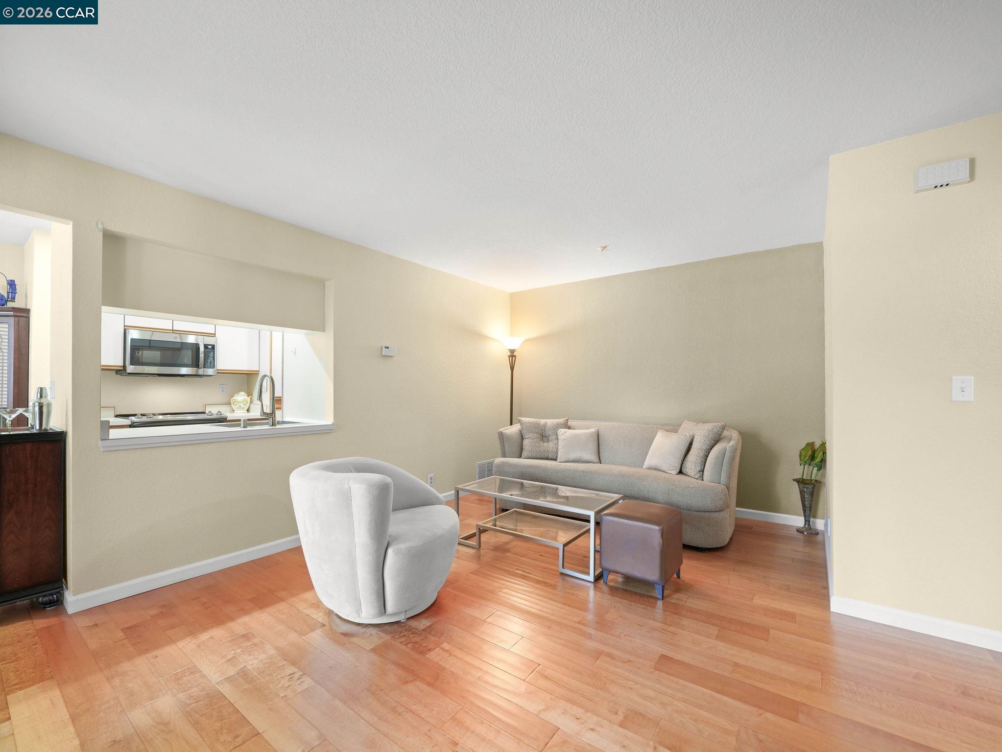 Photo #4: 41139164 Listing: Photo #4
