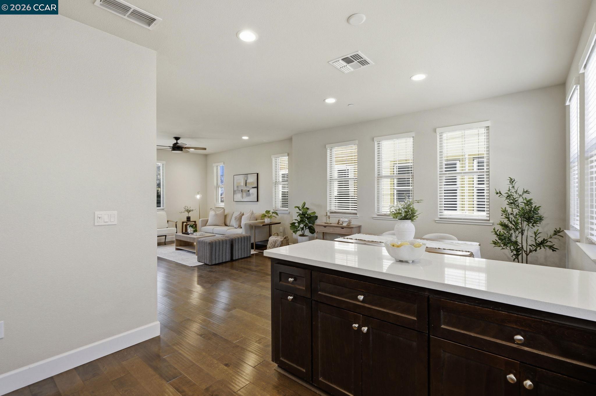 Photo #12: 41139173 Listing: Photo #12