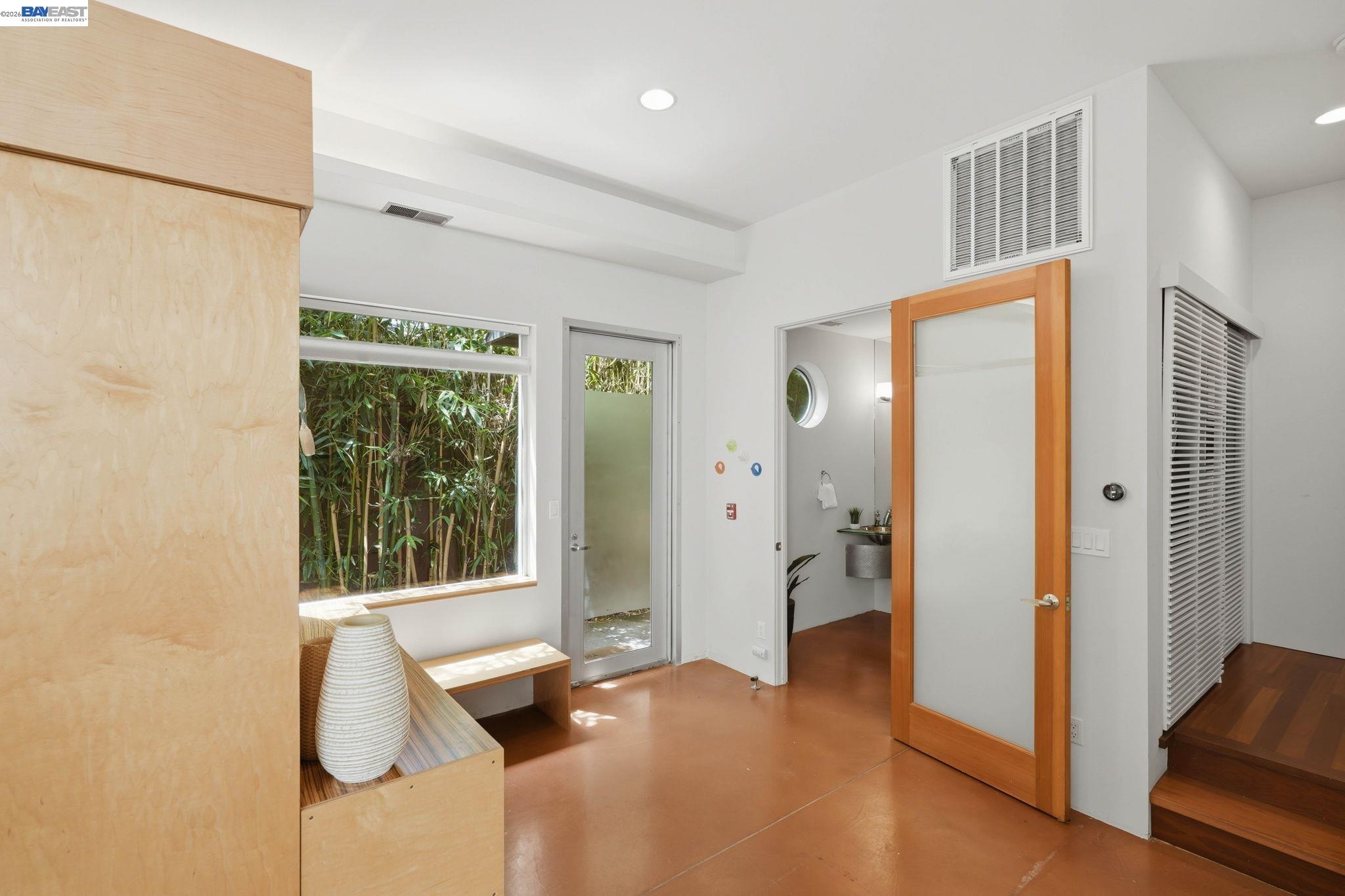 Photo #4: 41139174 Listing: Photo #4
