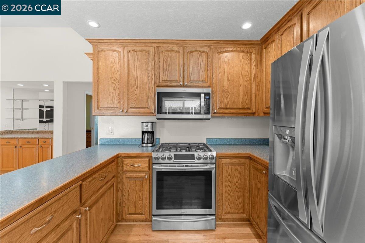472 Cordoba Ln, Vacaville CA 95688 — photo 5