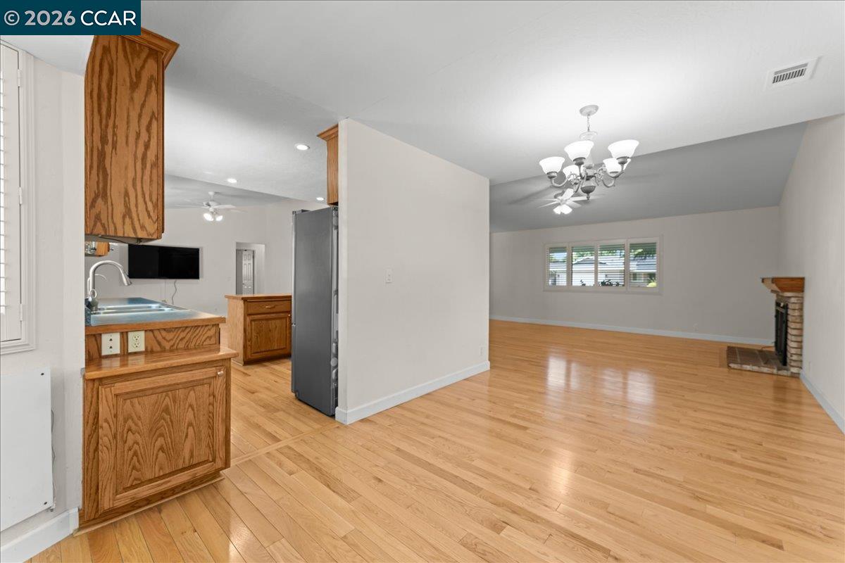 472 Cordoba Ln, Vacaville CA 95688 — photo 8