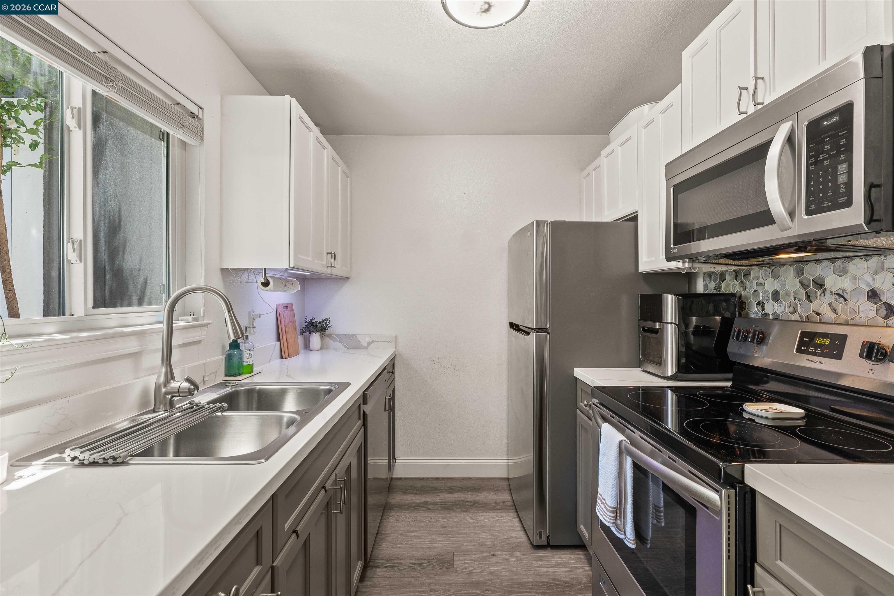 126 Muir Rd, Martinez CA 94553 — photo 11