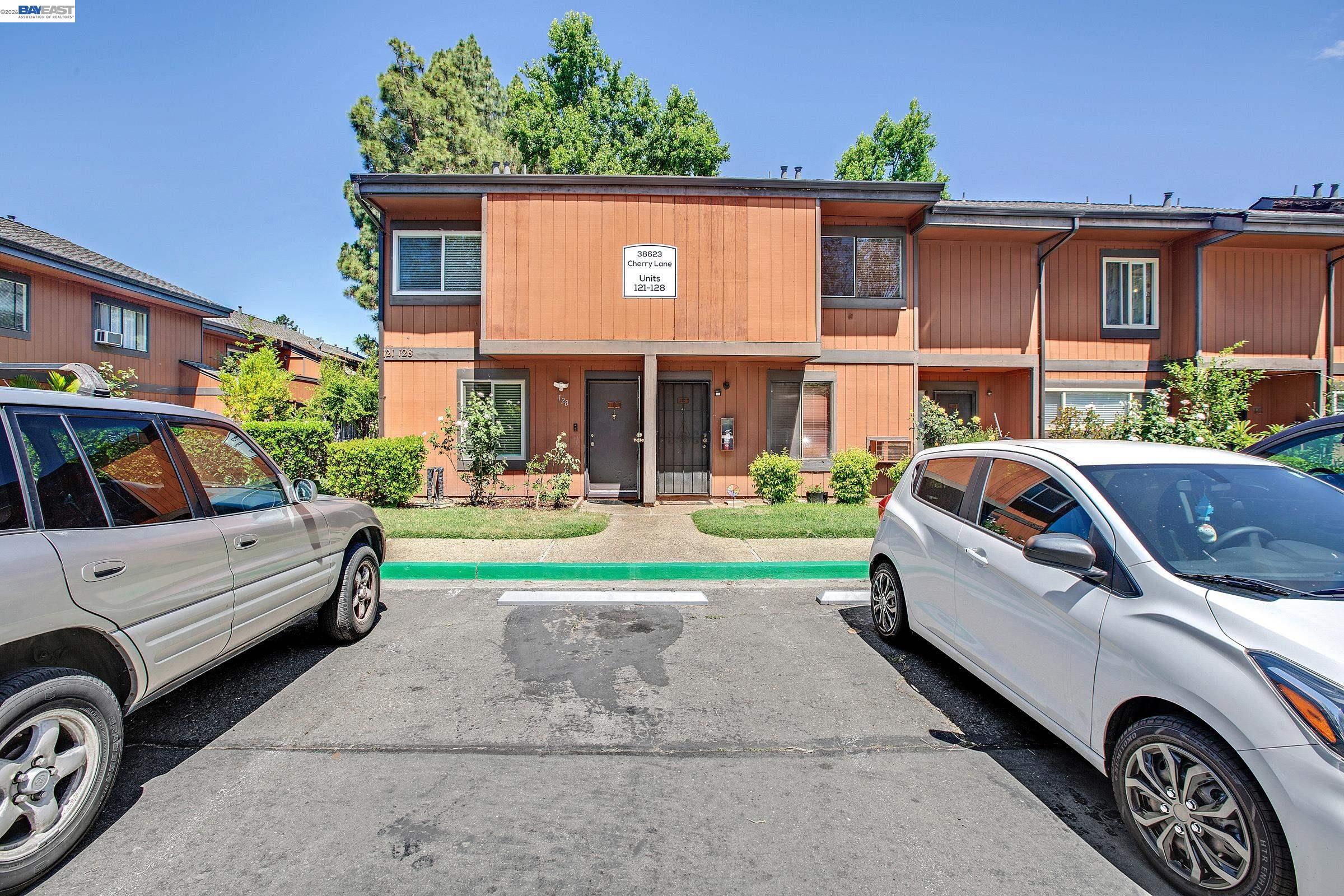 Photo #2: 41139247 Listing: Photo #2