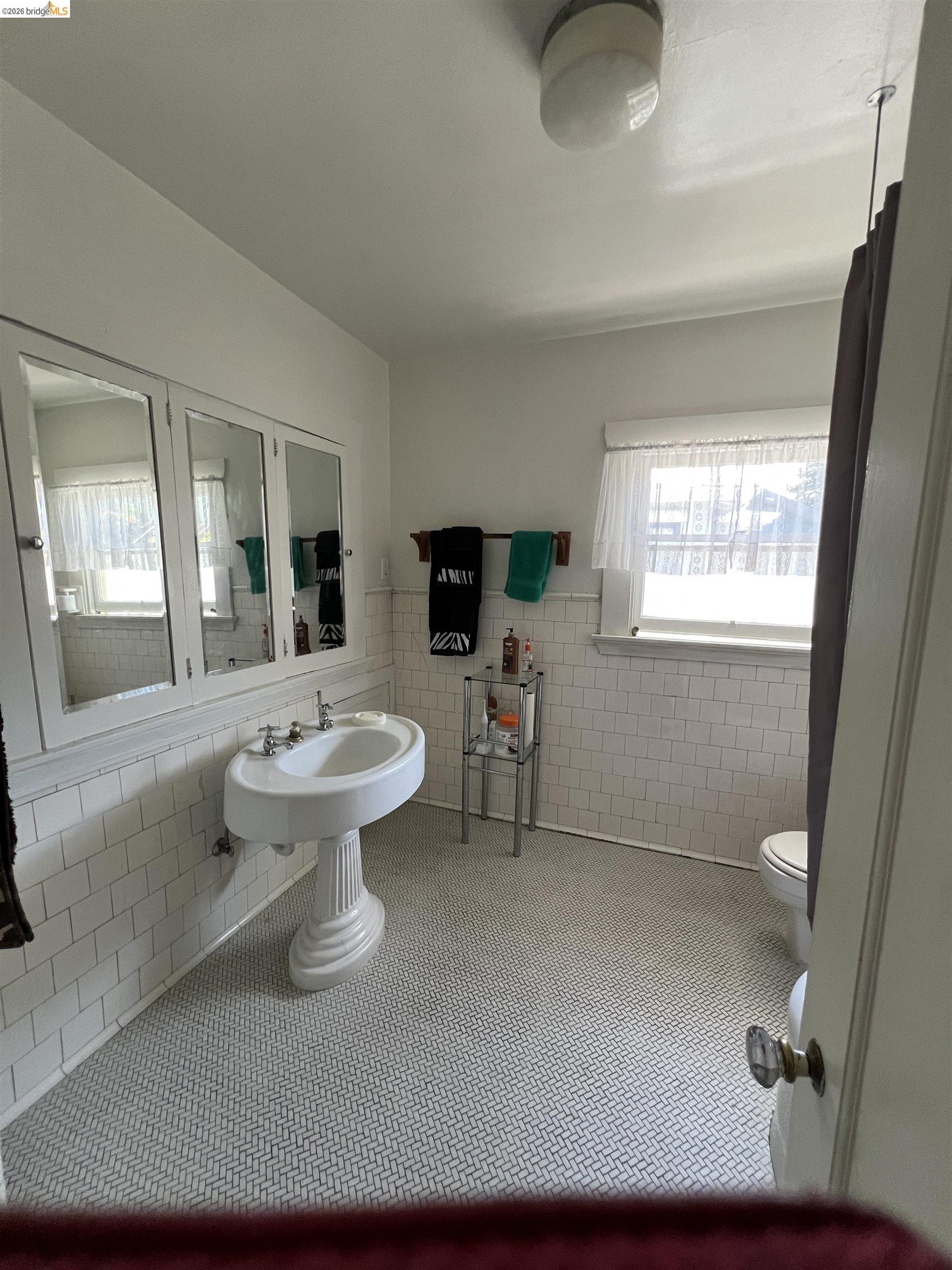 3788 LAKESHORE, Oakland CA 94610 — photo 9